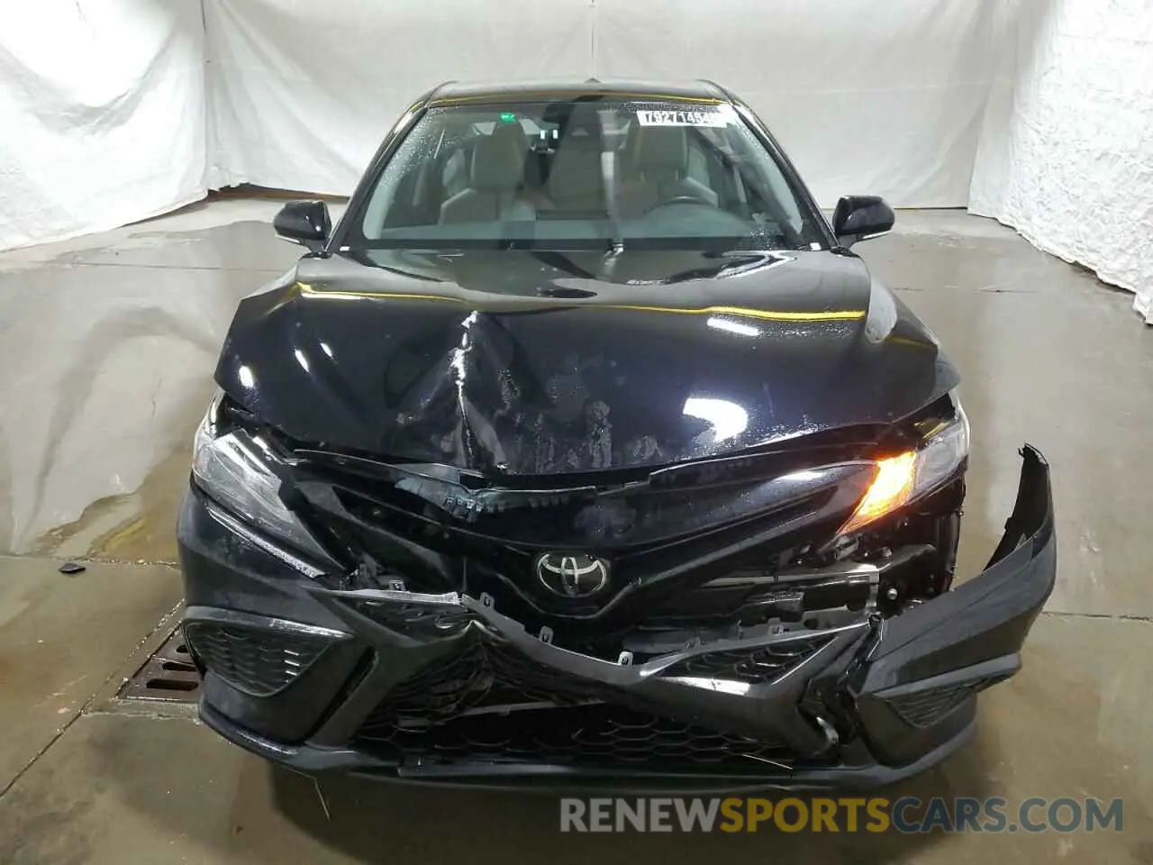 5 fotografías del automóvil dañado 4T1G11AK6PU808370 TOYOTA CAMRY 2023
