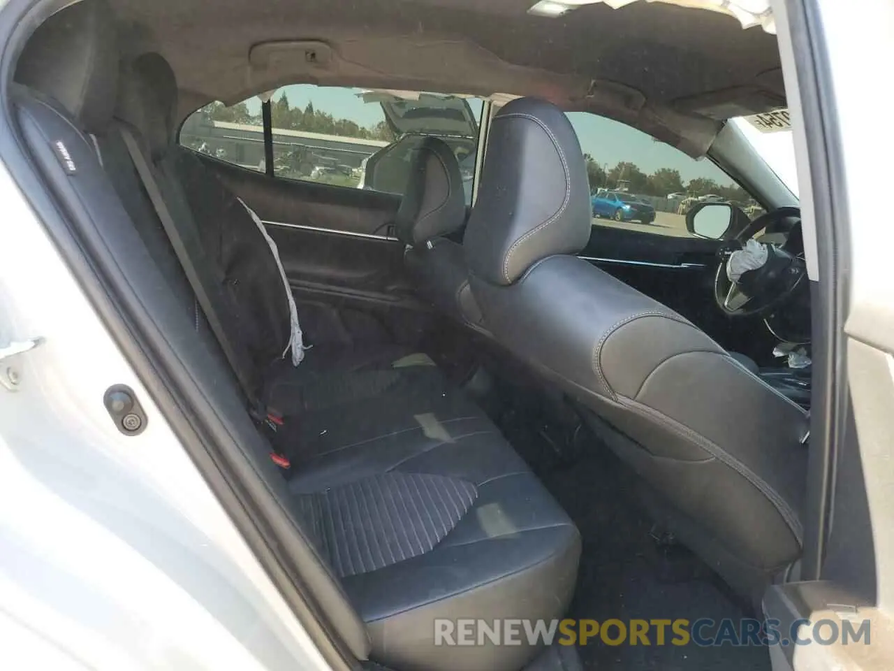 10 fotografías del automóvil dañado 4T1G11AK7PU113752 TOYOTA CAMRY 2023