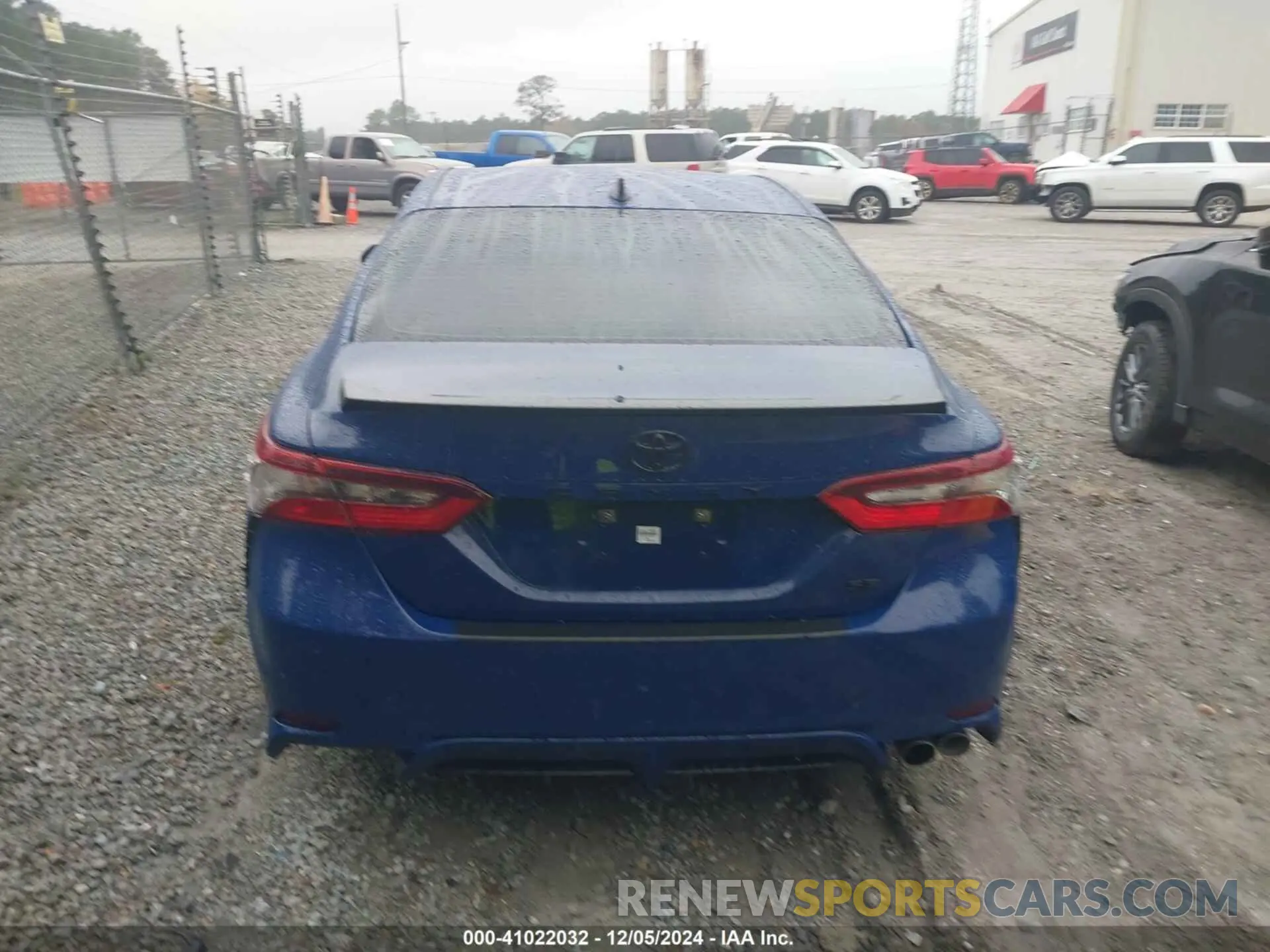 16 fotografías del automóvil dañado 4T1G11AK7PU135301 TOYOTA CAMRY 2023