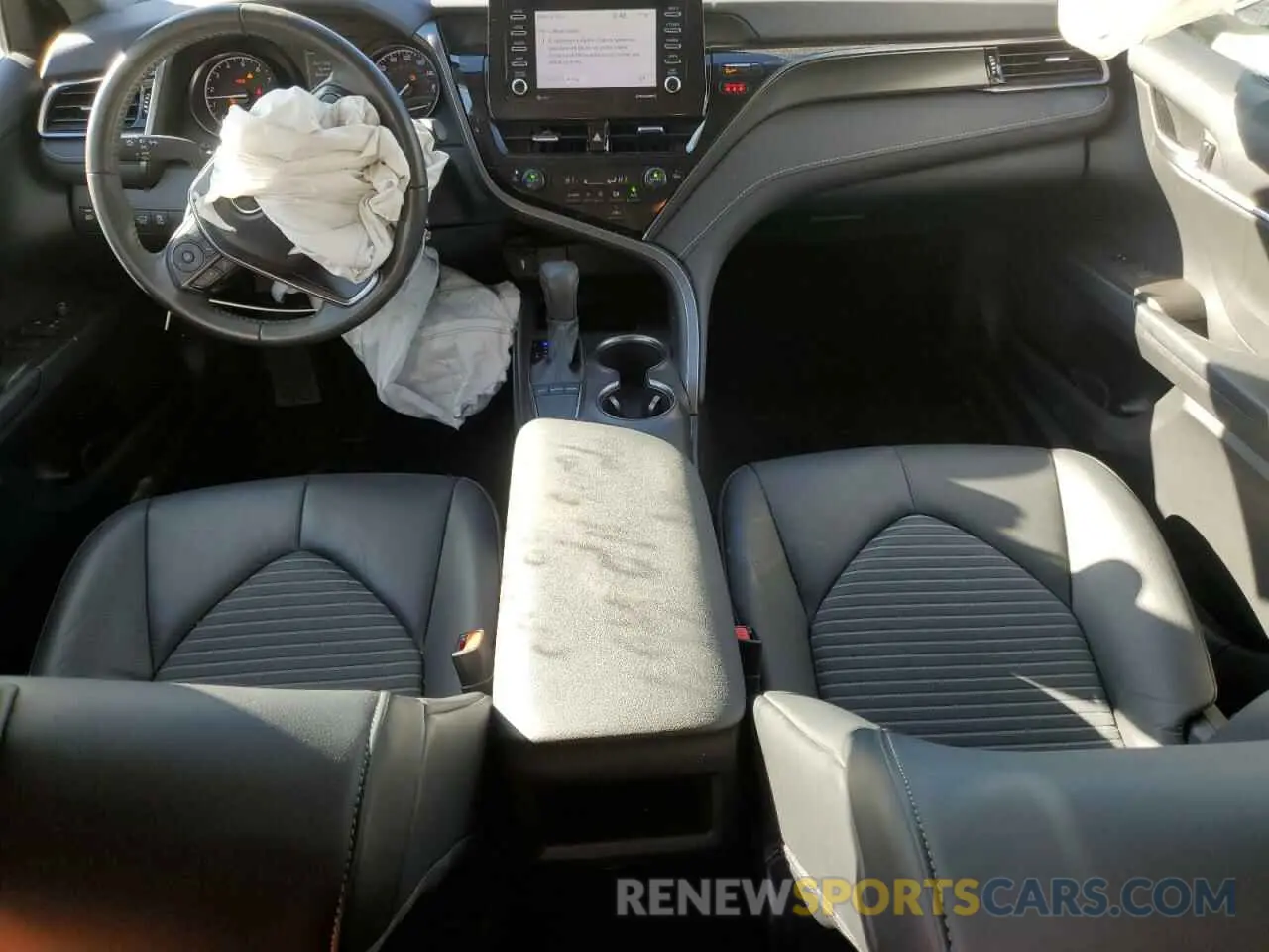 8 fotografías del automóvil dañado 4T1G11AK7PU140918 TOYOTA CAMRY 2023