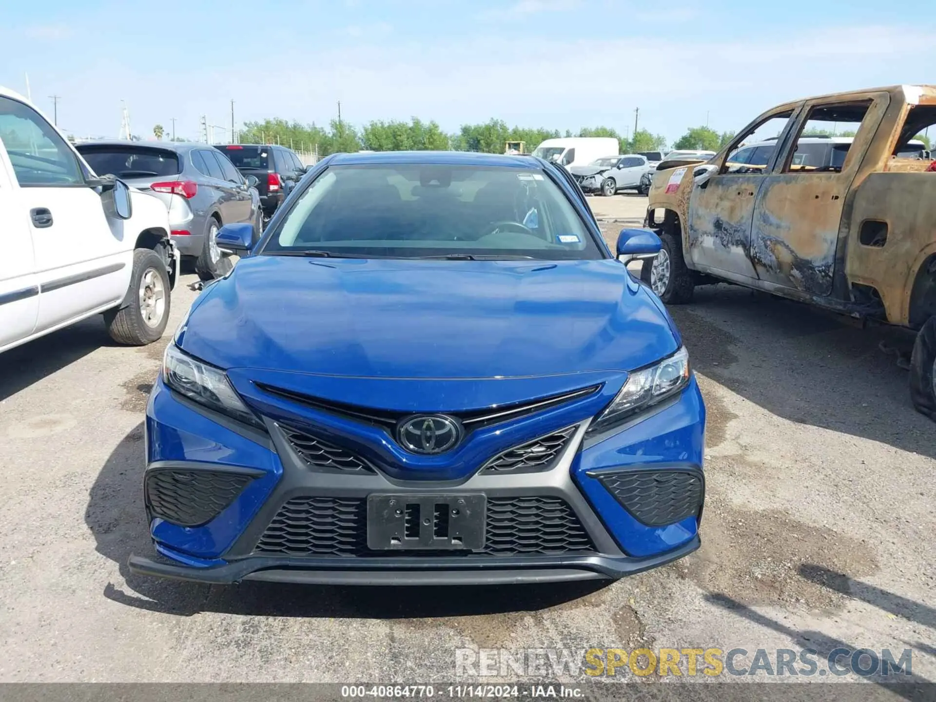 12 fotografías del automóvil dañado 4T1G11AK7PU173093 TOYOTA CAMRY 2023
