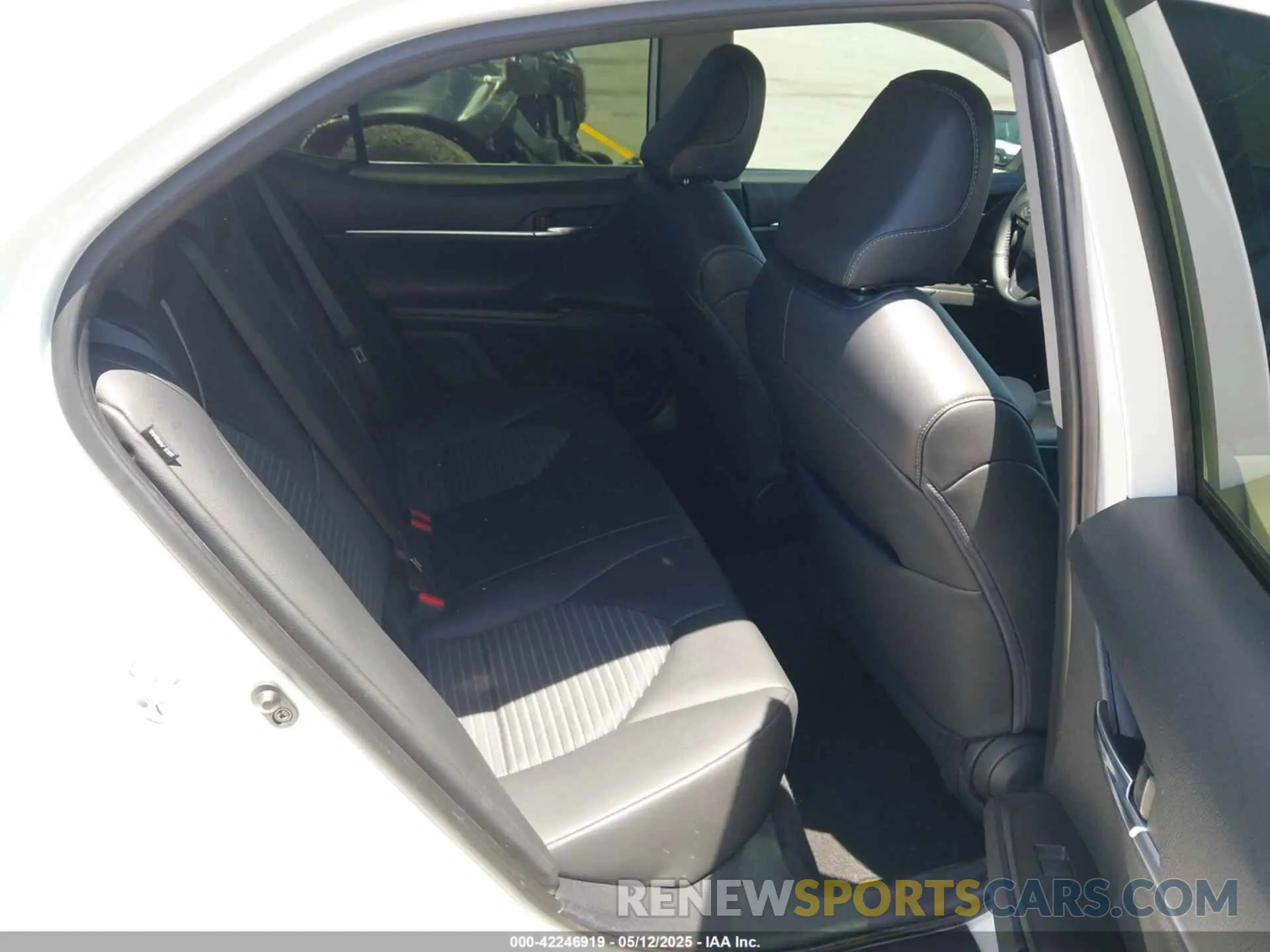 8 fotografías del automóvil dañado 4T1G11AK7PU723618 TOYOTA CAMRY 2023