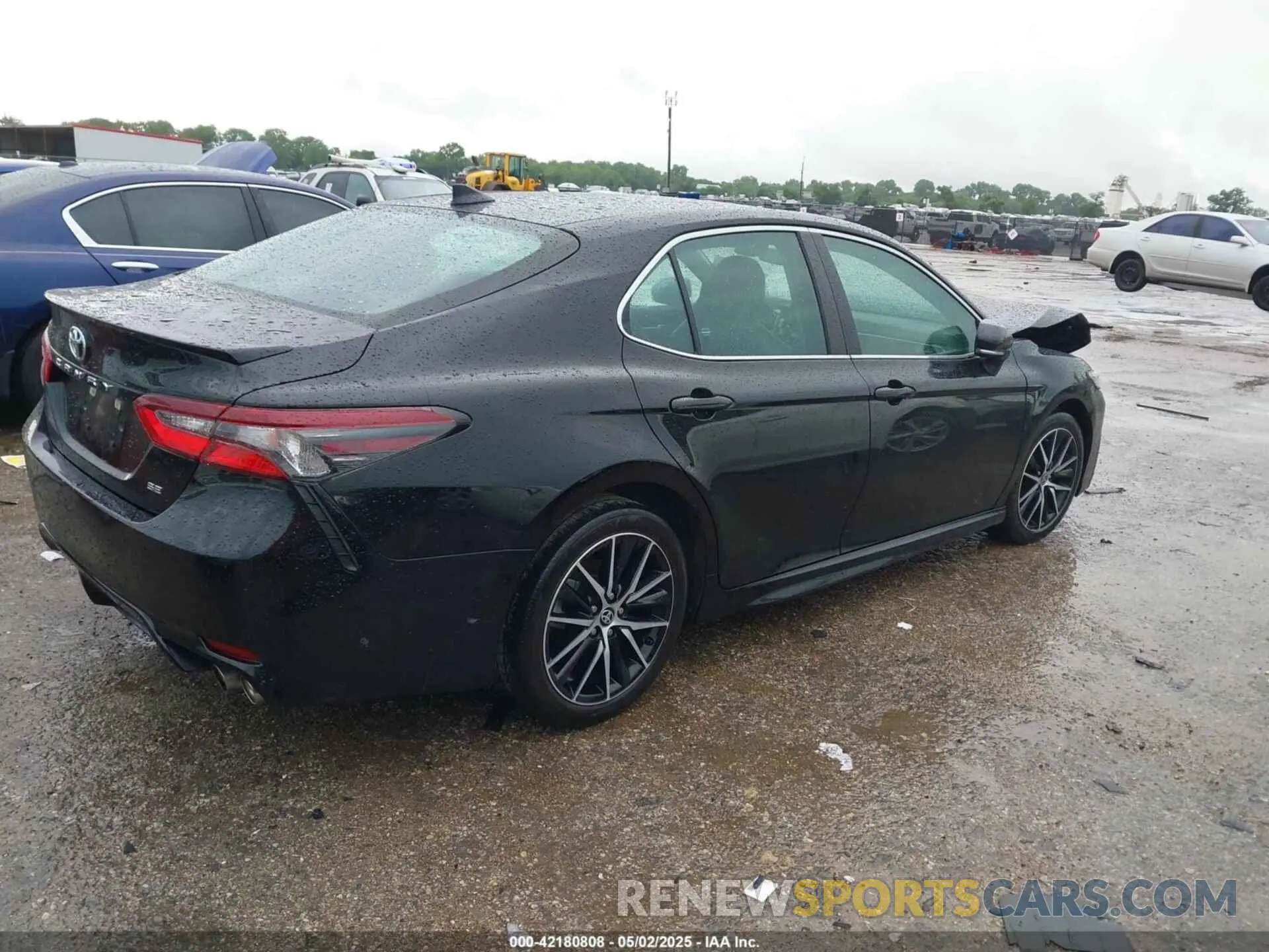 4 fotografías del automóvil dañado 4T1G11AK7PU736918 TOYOTA CAMRY 2023