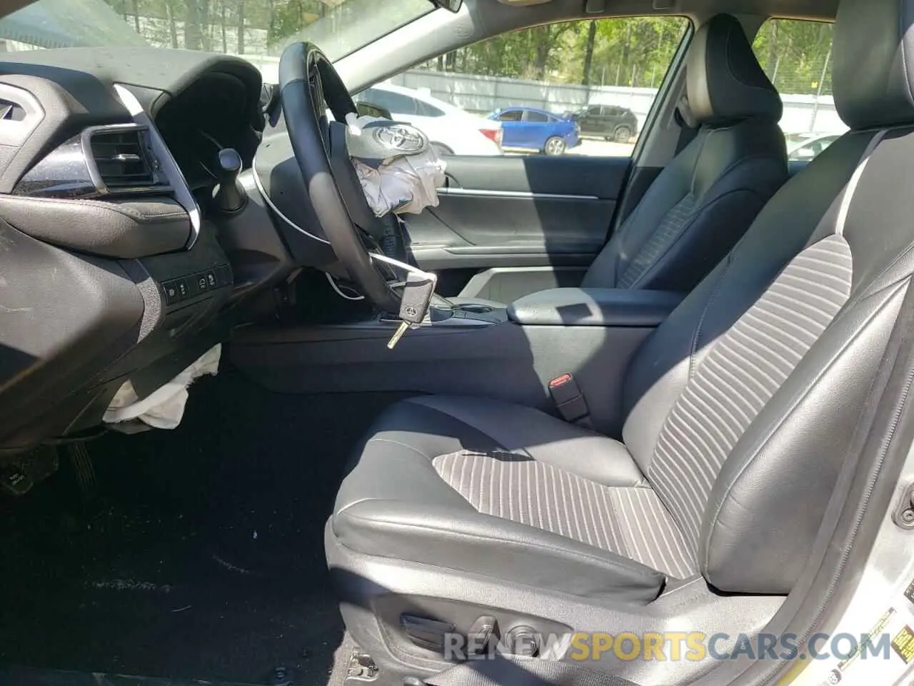 7 fotografías del automóvil dañado 4T1G11AK7PU779445 TOYOTA CAMRY 2023