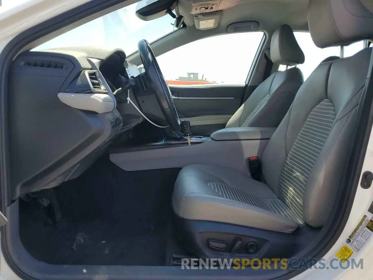 7 fotografías del automóvil dañado 4T1G11AK7PU783494 TOYOTA CAMRY 2023