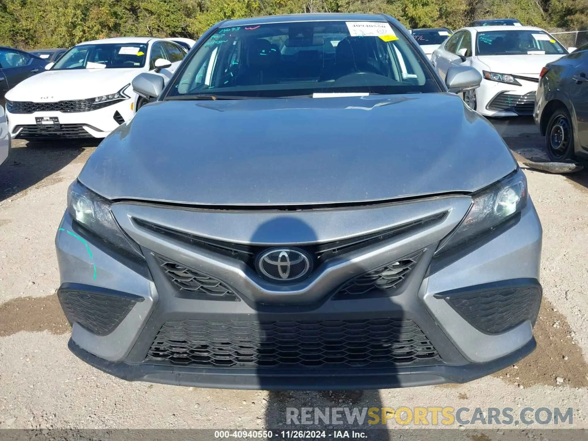 12 fotografías del automóvil dañado 4T1G11AK7PU798688 TOYOTA CAMRY 2023