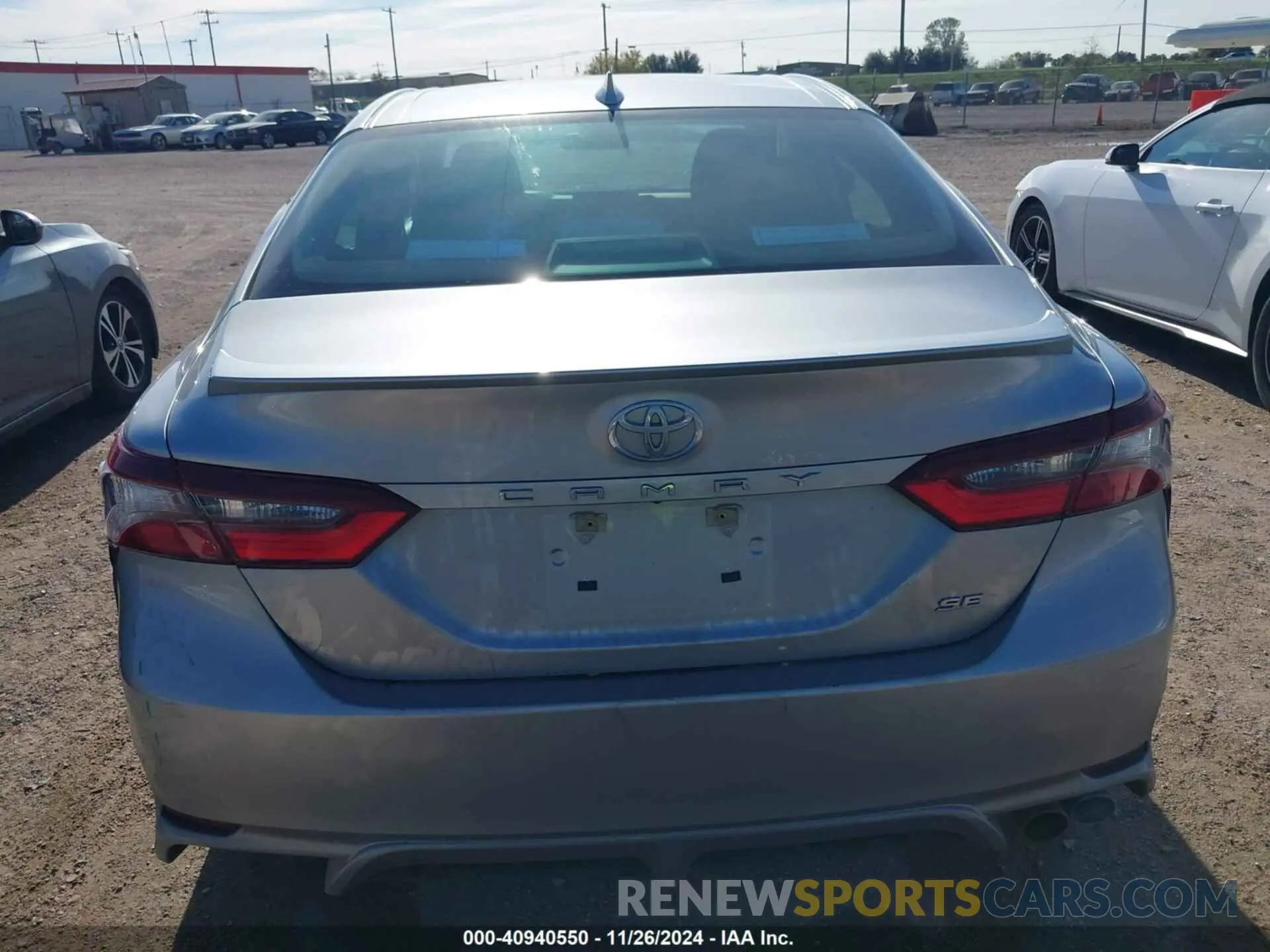 16 fotografías del automóvil dañado 4T1G11AK7PU798688 TOYOTA CAMRY 2023