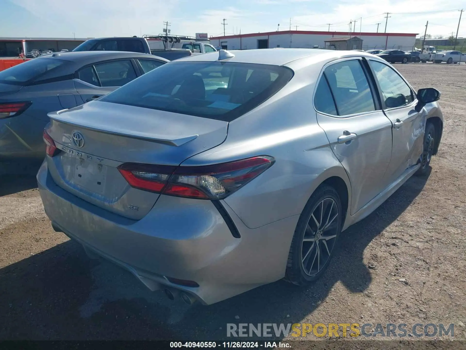 4 fotografías del automóvil dañado 4T1G11AK7PU798688 TOYOTA CAMRY 2023