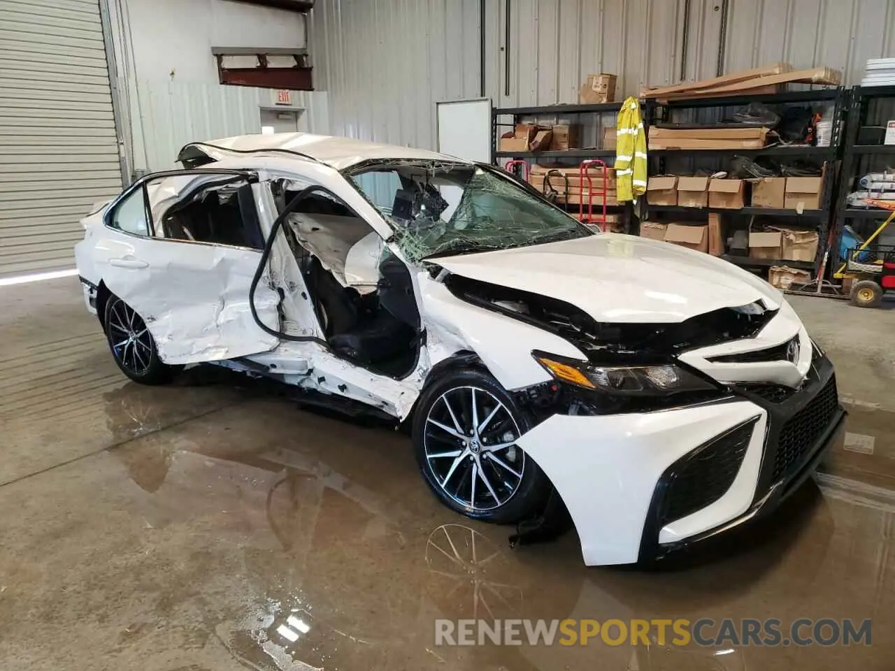 4 fotografías del automóvil dañado 4T1G11AK7PU803419 TOYOTA CAMRY 2023