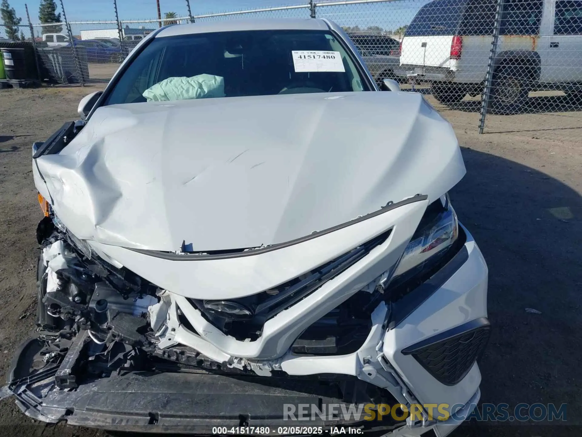 12 fotografías del automóvil dañado 4T1G11AK8PU117566 TOYOTA CAMRY 2023