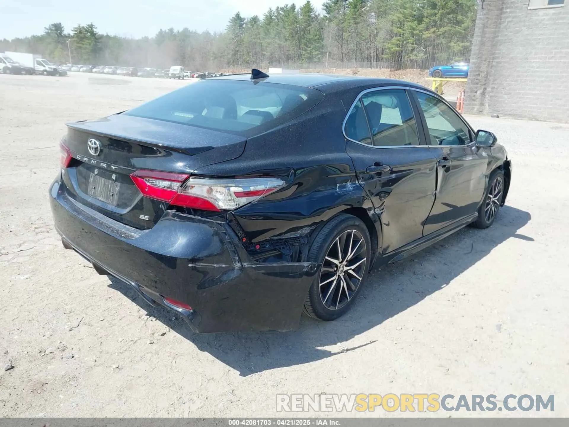 4 fotografías del automóvil dañado 4T1G11AK8PU146534 TOYOTA CAMRY 2023