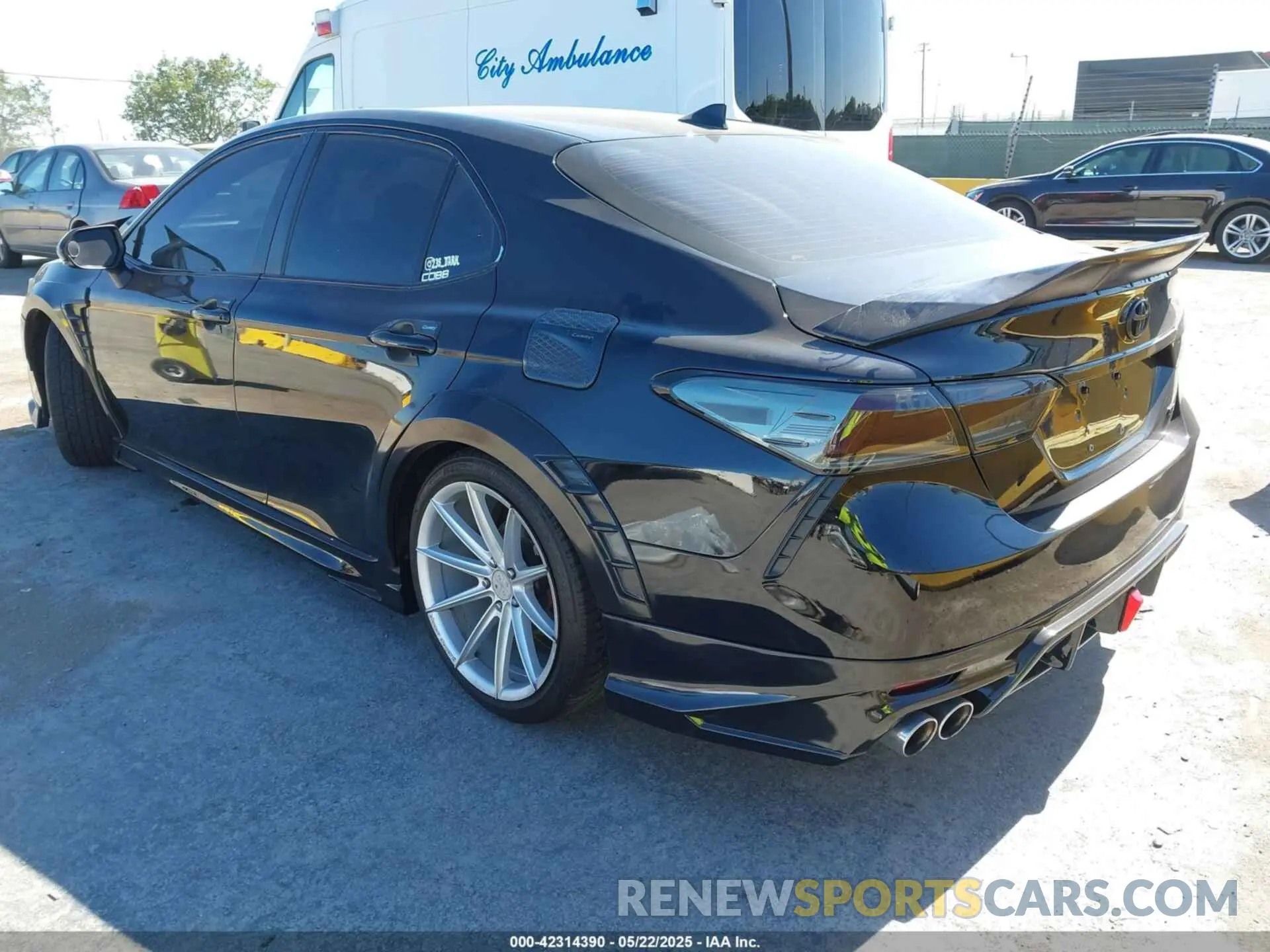 3 fotografías del automóvil dañado 4T1G11AK8PU782354 TOYOTA CAMRY 2023