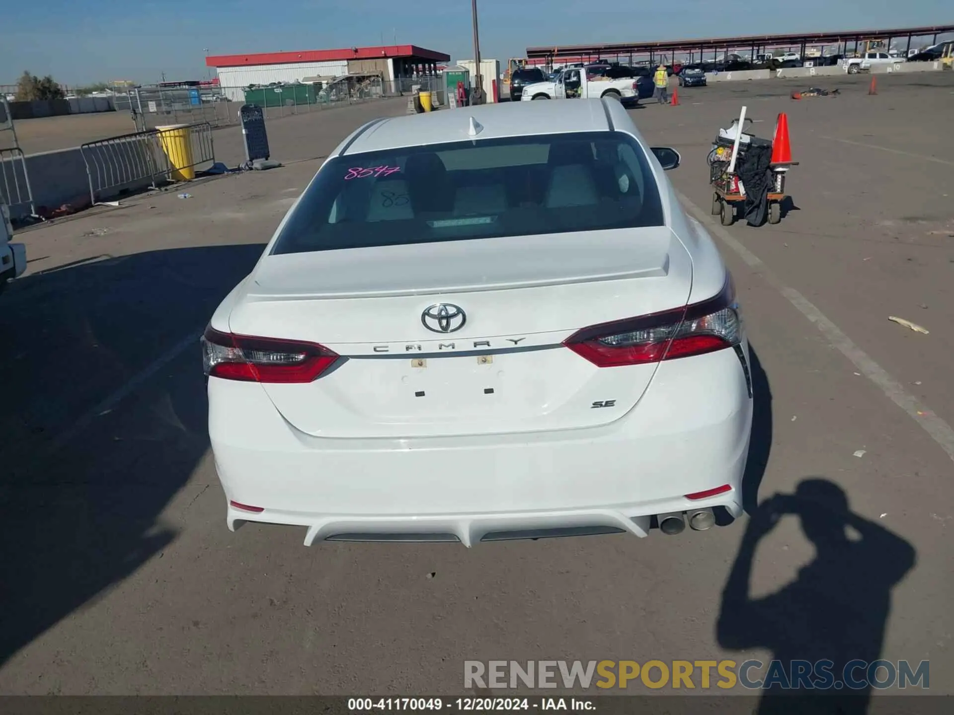 16 fotografías del automóvil dañado 4T1G11AK8PU790597 TOYOTA CAMRY 2023
