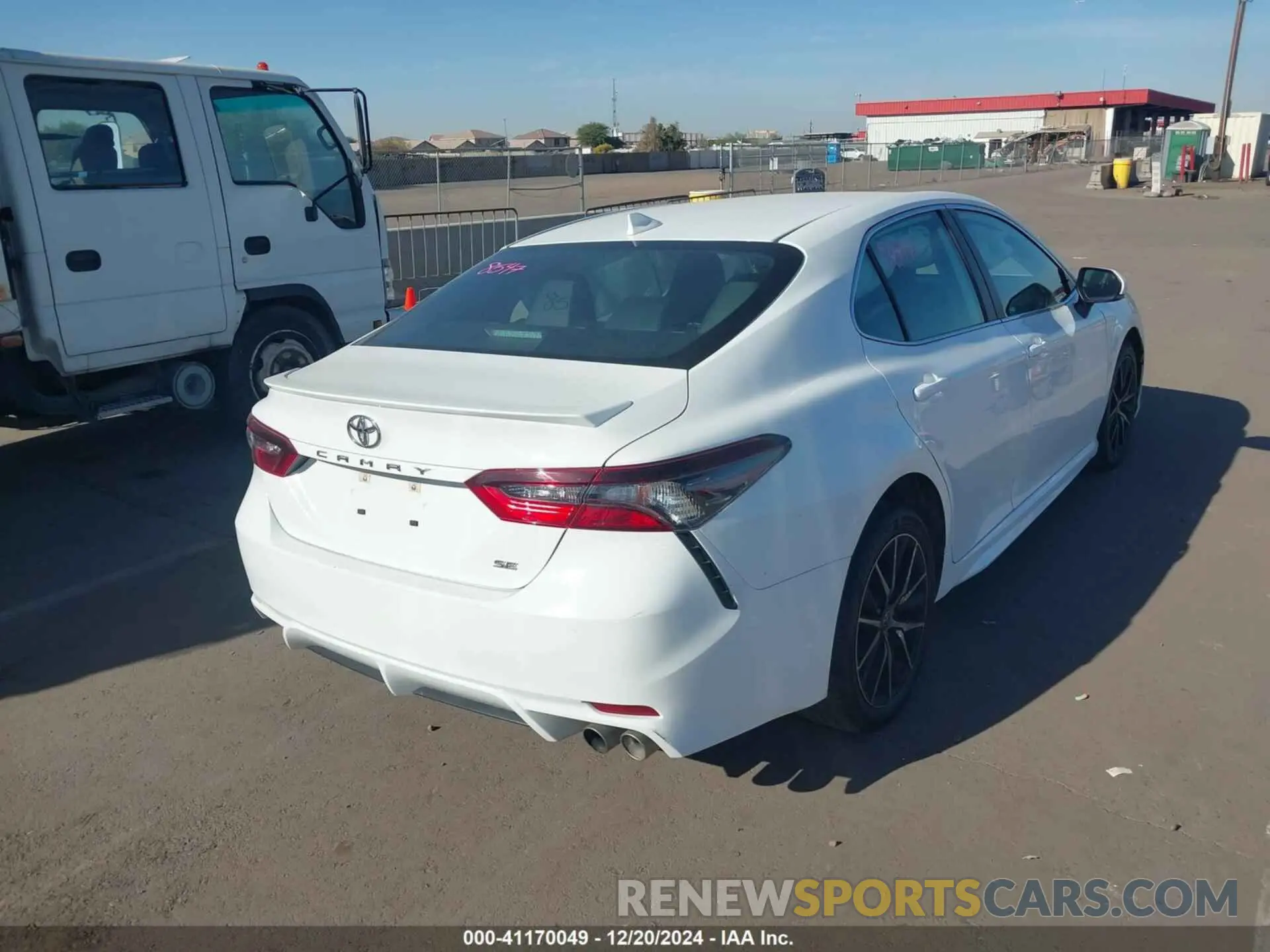 4 fotografías del automóvil dañado 4T1G11AK8PU790597 TOYOTA CAMRY 2023