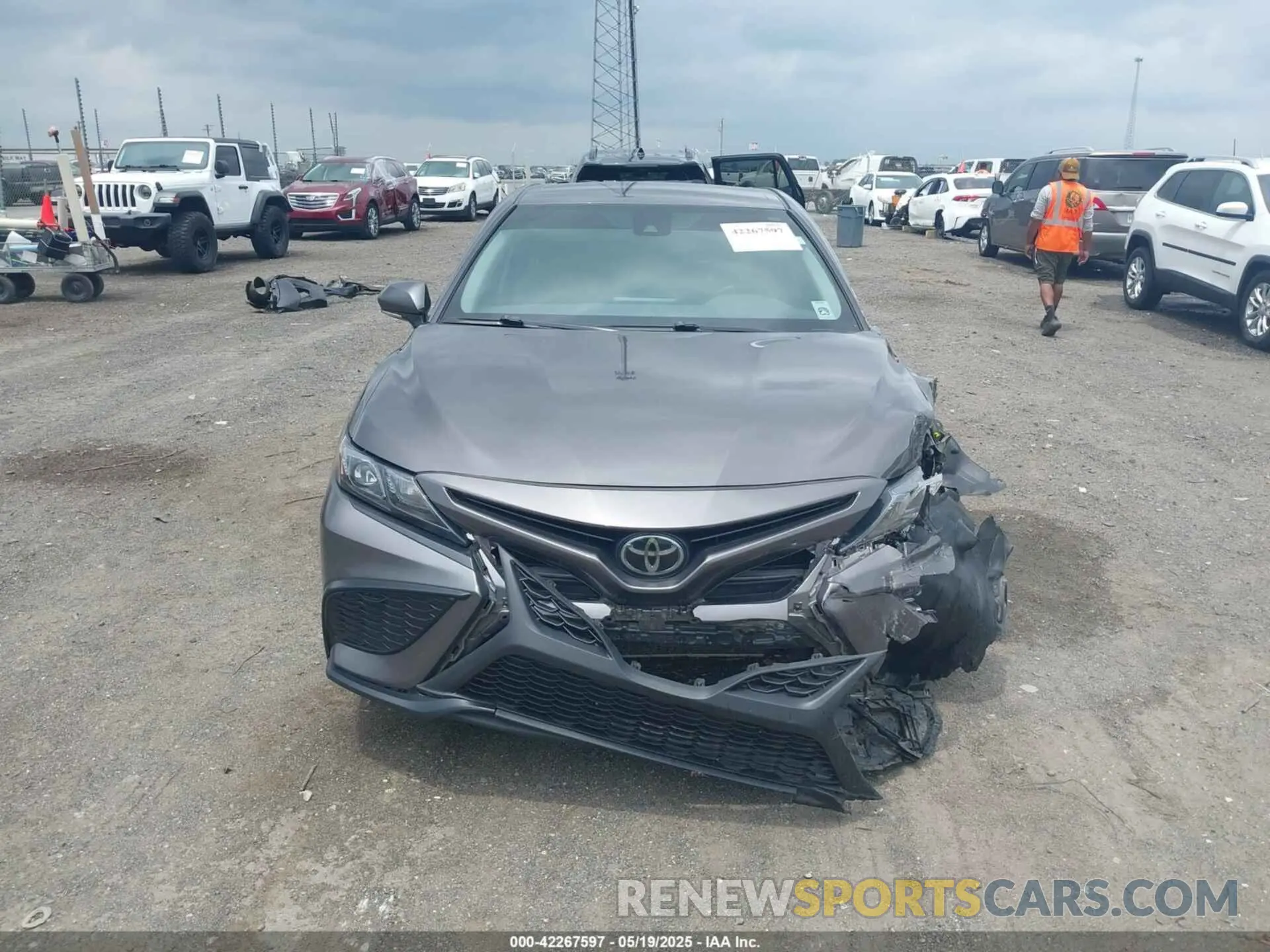 12 fotografías del automóvil dañado 4T1G11AK8PU798523 TOYOTA CAMRY 2023