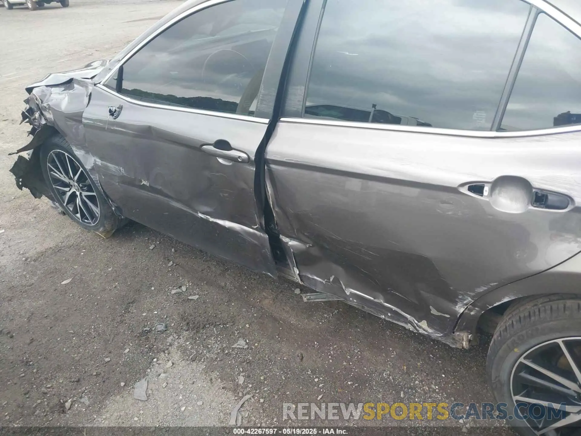 18 fotografías del automóvil dañado 4T1G11AK8PU798523 TOYOTA CAMRY 2023