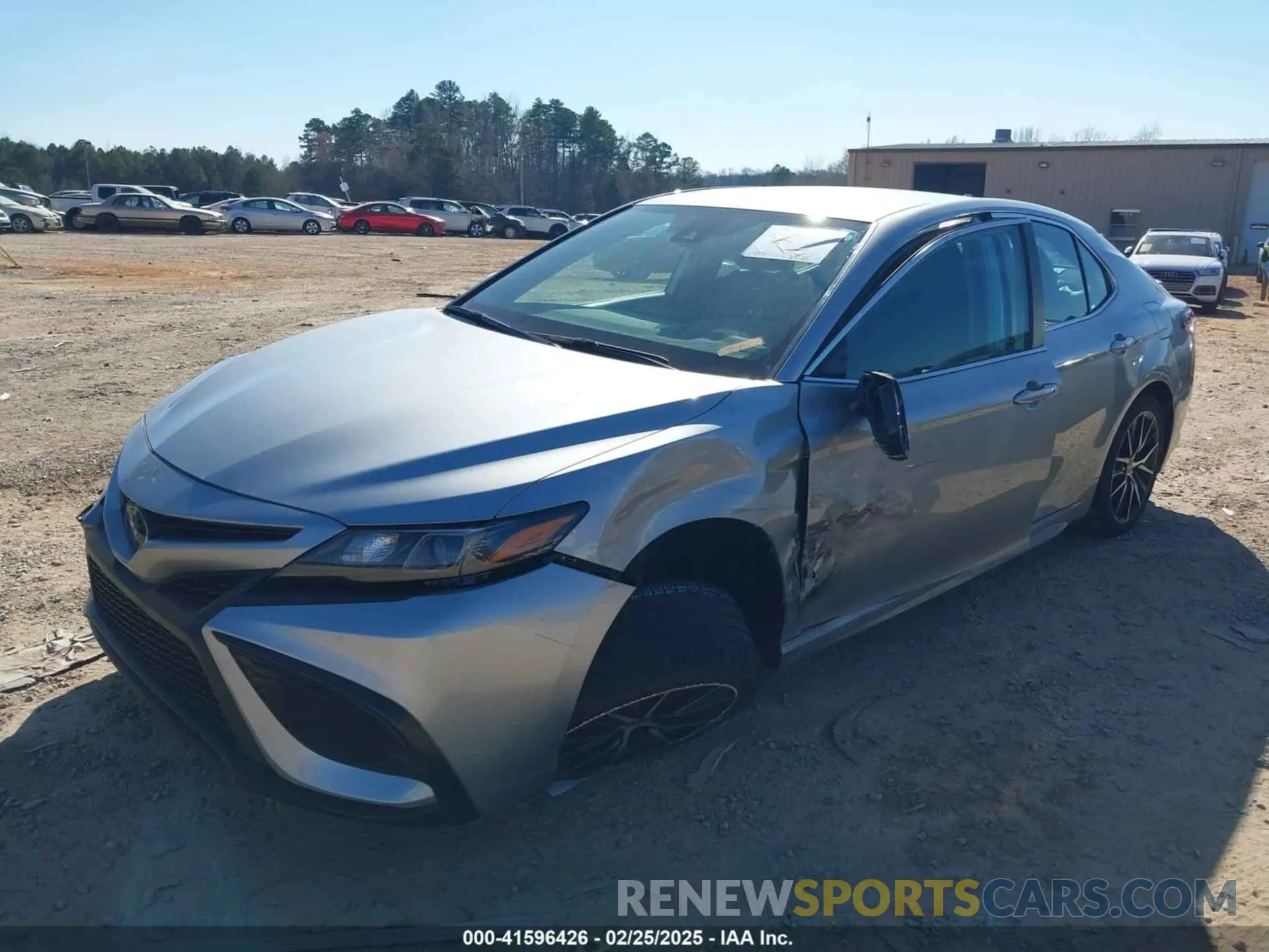 2 fotografías del automóvil dañado 4T1G11AK8PU819175 TOYOTA CAMRY 2023