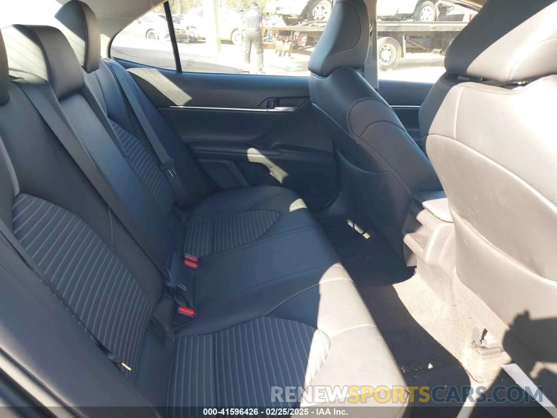 8 fotografías del automóvil dañado 4T1G11AK8PU819175 TOYOTA CAMRY 2023