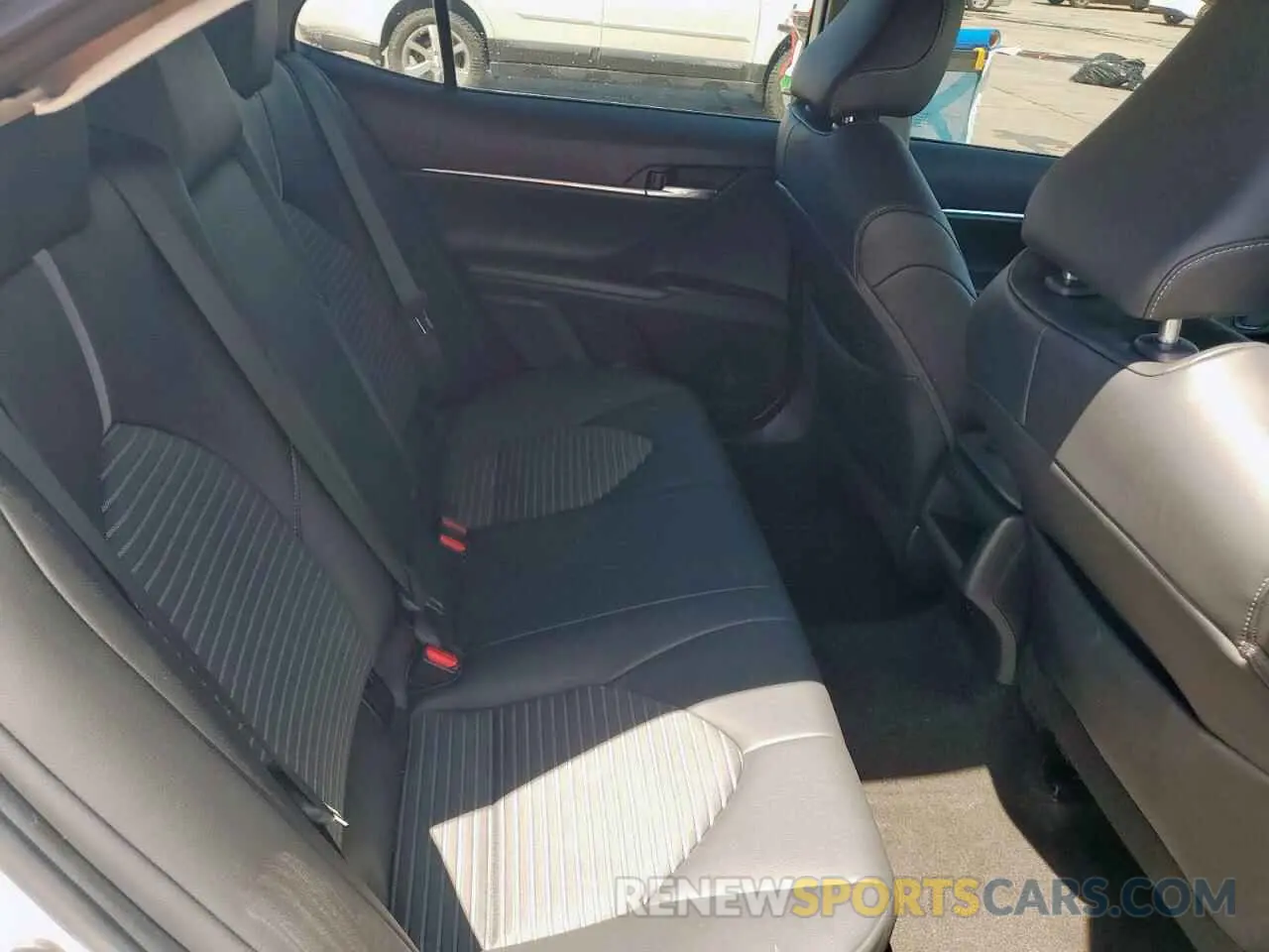 10 fotografías del automóvil dañado 4T1G11AK8PU820679 TOYOTA CAMRY 2023