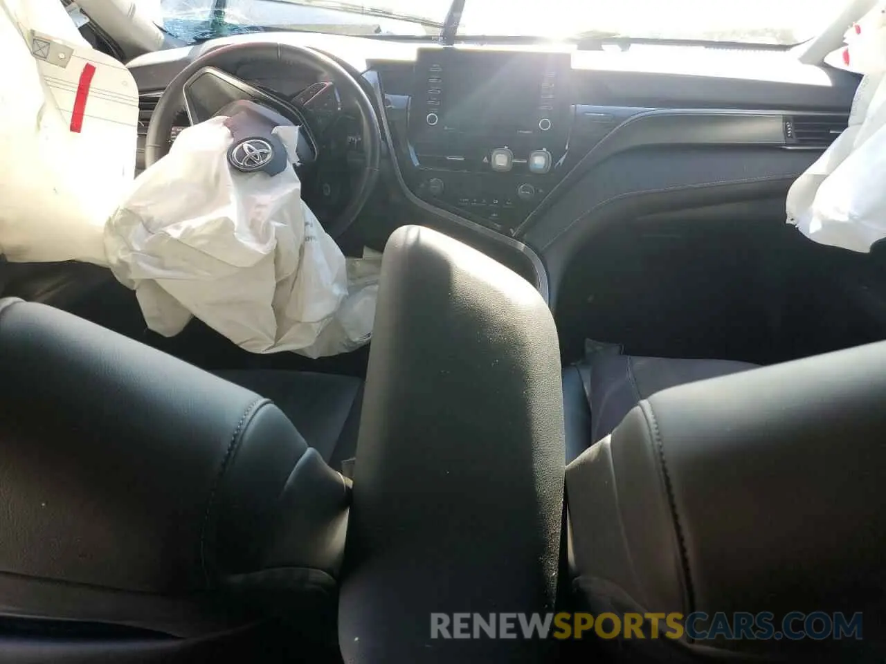 8 fotografías del automóvil dañado 4T1G11AK8PU827762 TOYOTA CAMRY 2023