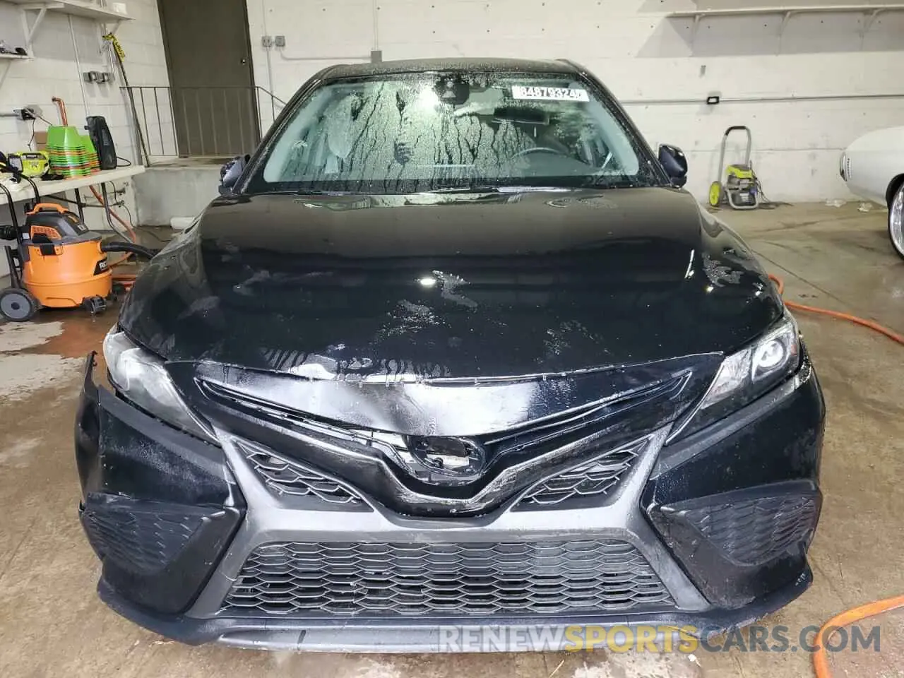 5 fotografías del automóvil dañado 4T1G11AK9PU088112 TOYOTA CAMRY 2023