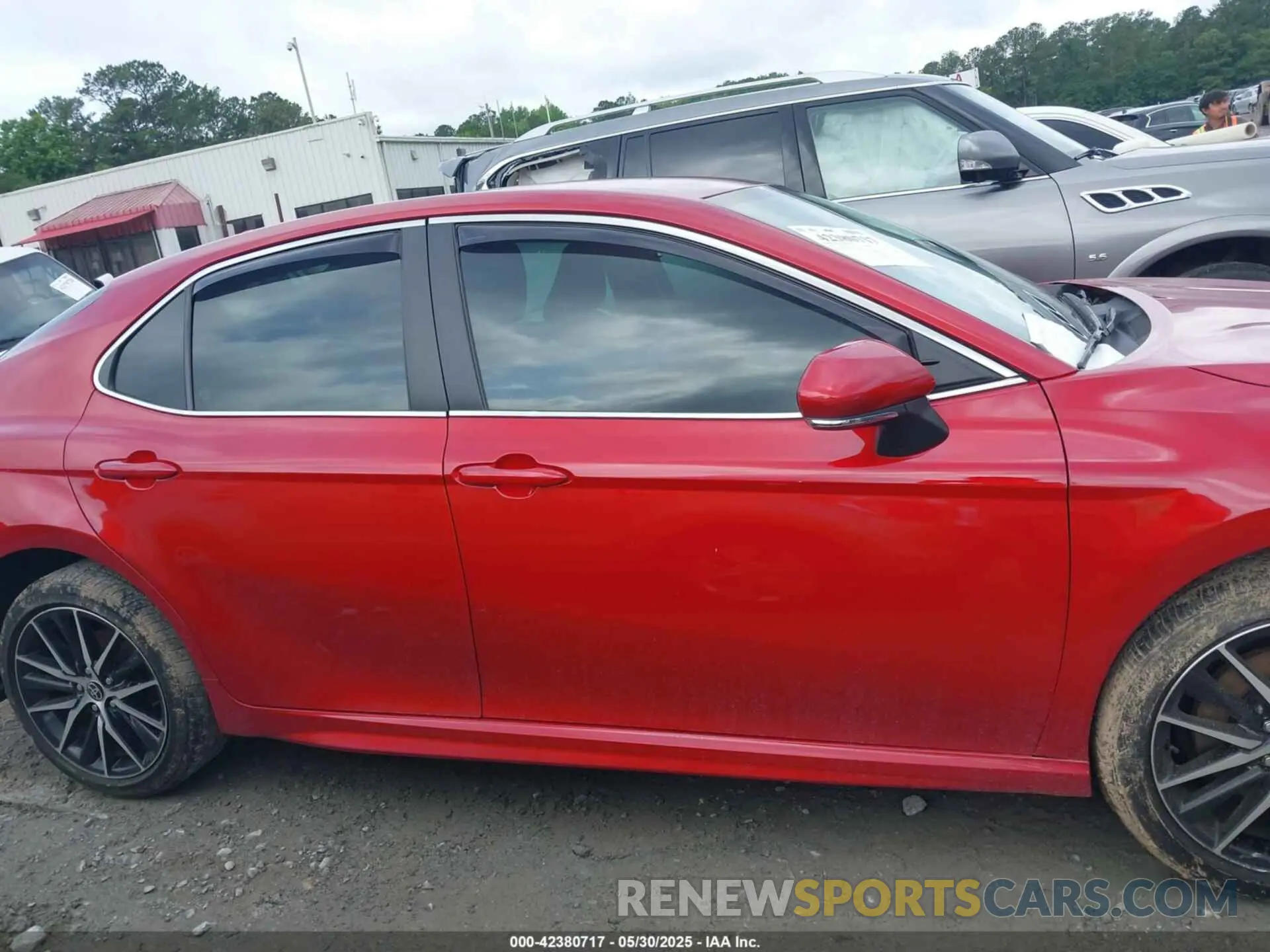 13 fotografías del automóvil dañado 4T1G11AK9PU099742 TOYOTA CAMRY 2023