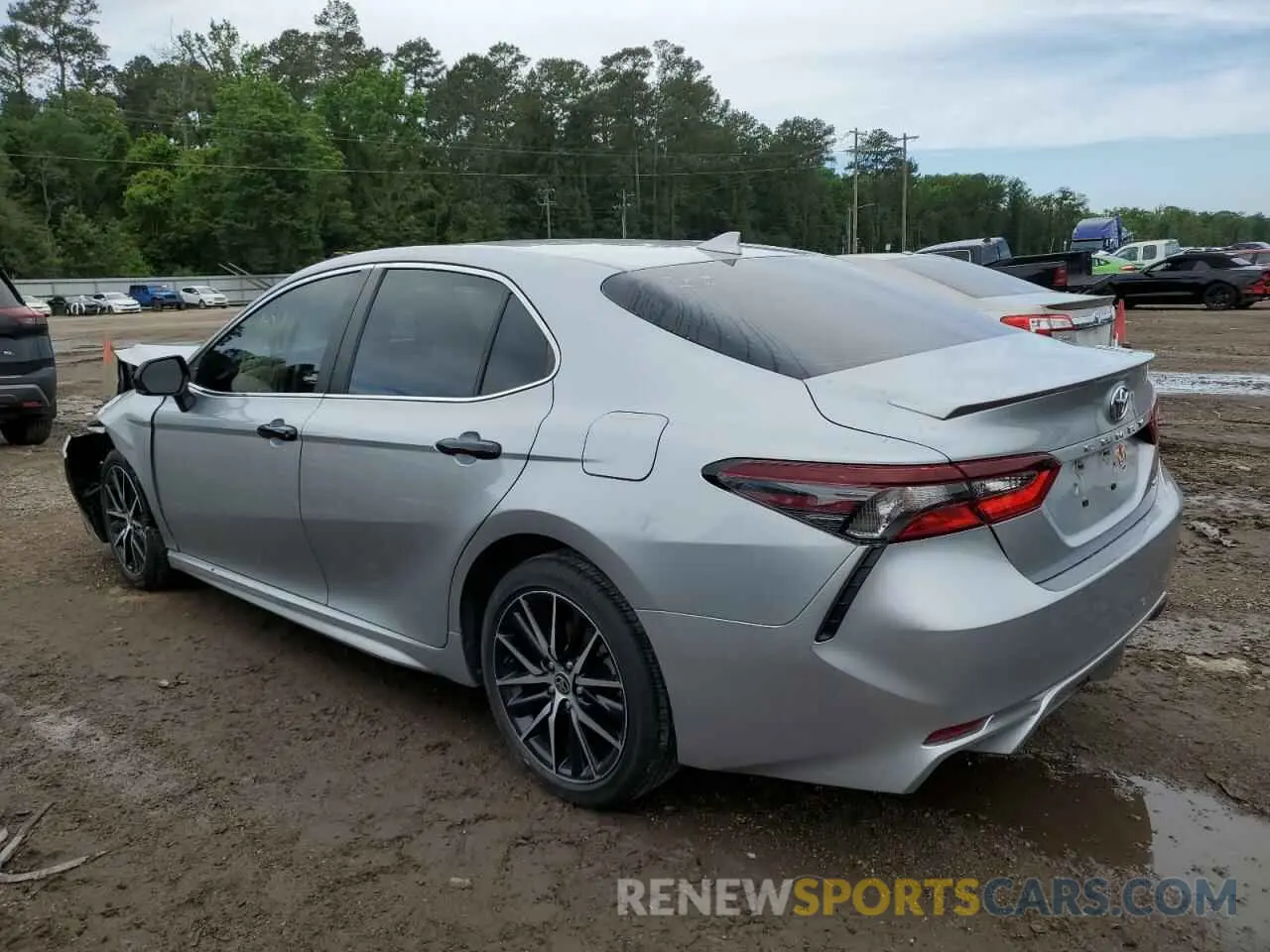 2 fotografías del automóvil dañado 4T1G11AK9PU736189 TOYOTA CAMRY 2023