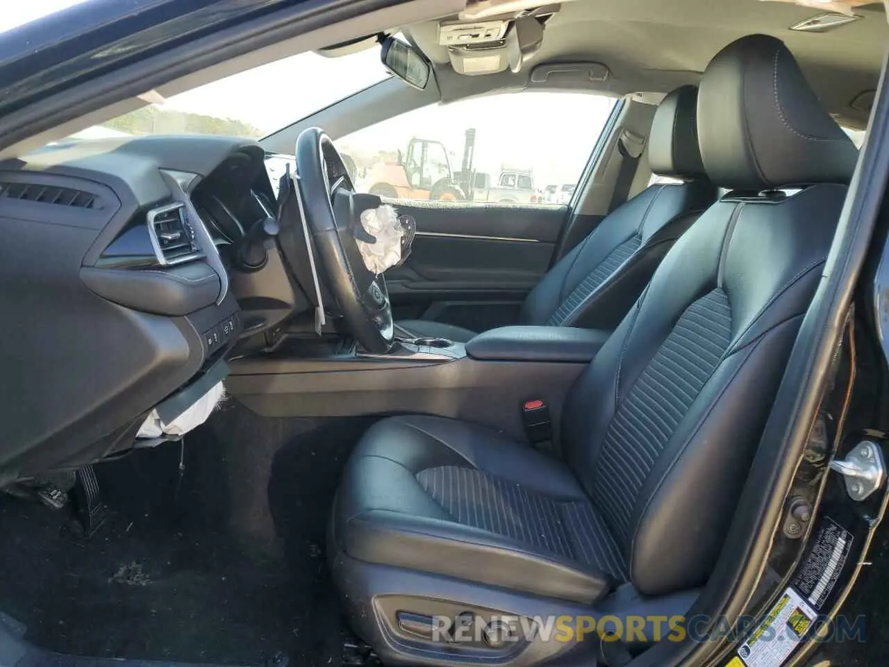 7 fotografías del automóvil dañado 4T1G11AK9PU738072 TOYOTA CAMRY 2023