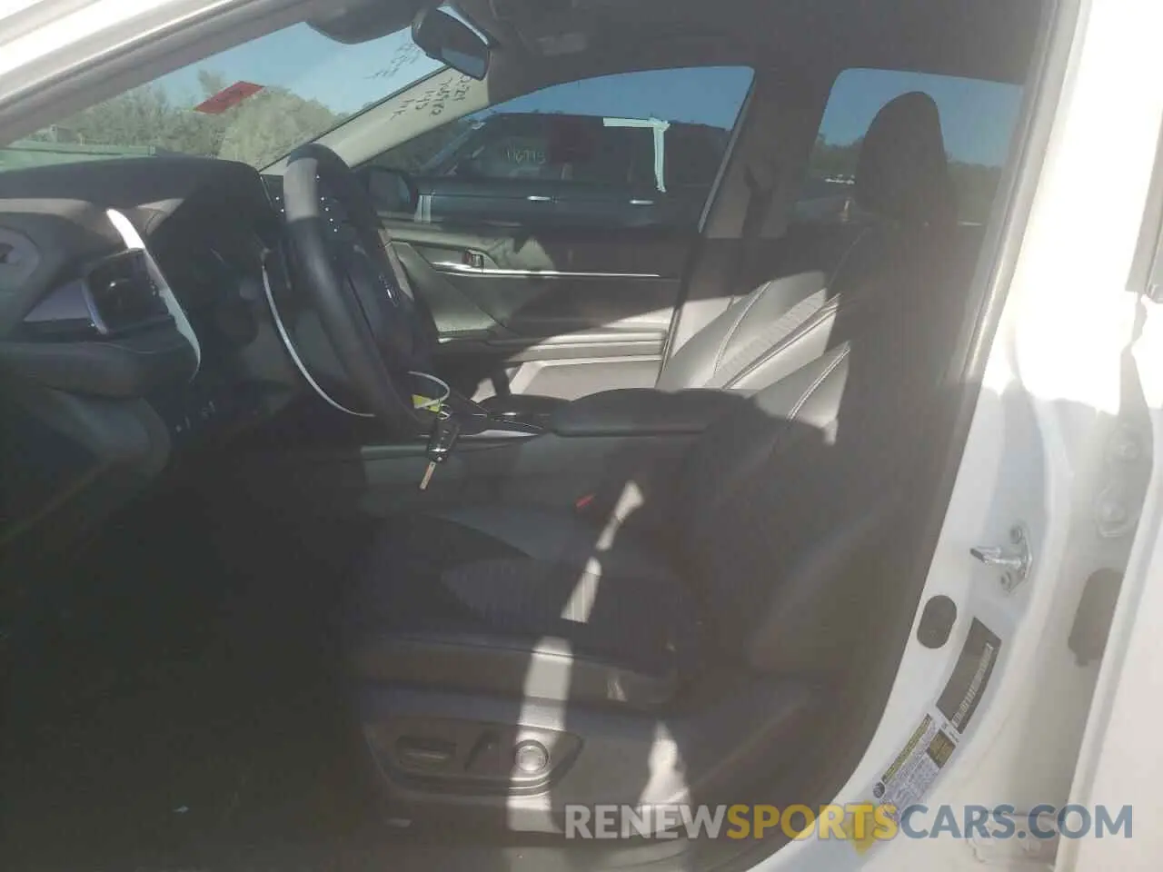 7 fotografías del automóvil dañado 4T1G11AK9PU758192 TOYOTA CAMRY 2023