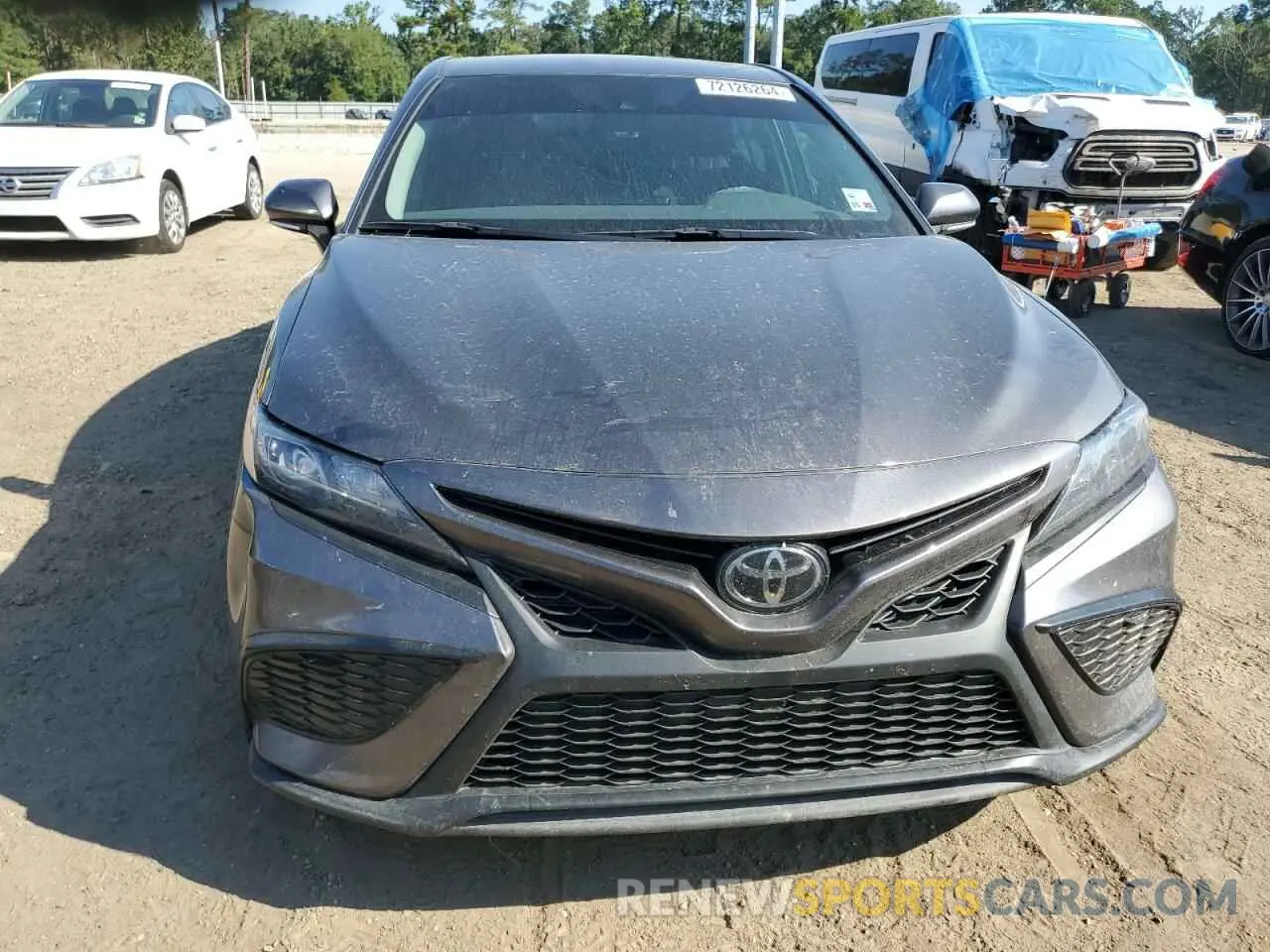 5 fotografías del automóvil dañado 4T1G11AK9PU811277 TOYOTA CAMRY 2023