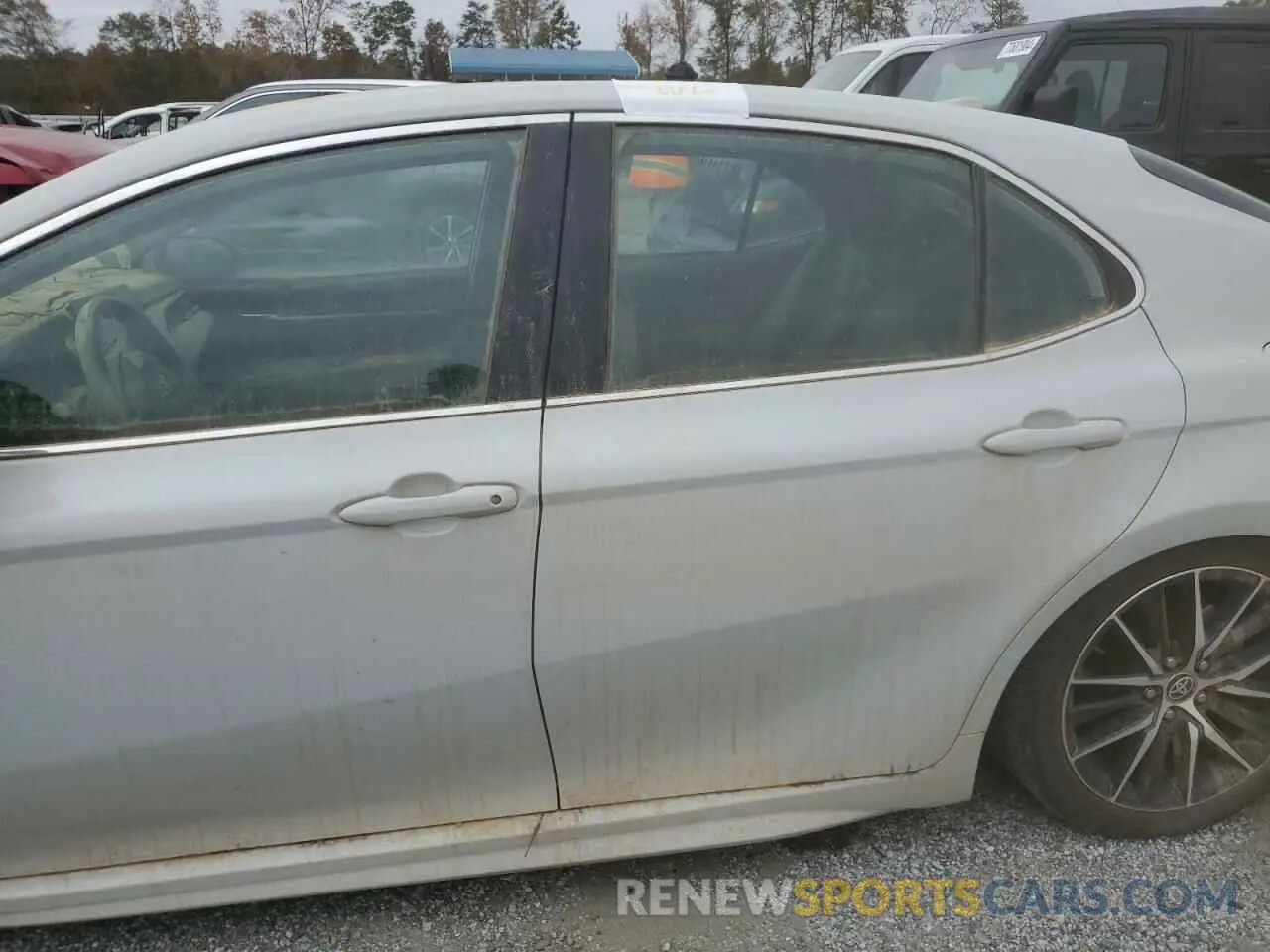 12 fotografías del automóvil dañado 4T1G11AKXPU097904 TOYOTA CAMRY 2023