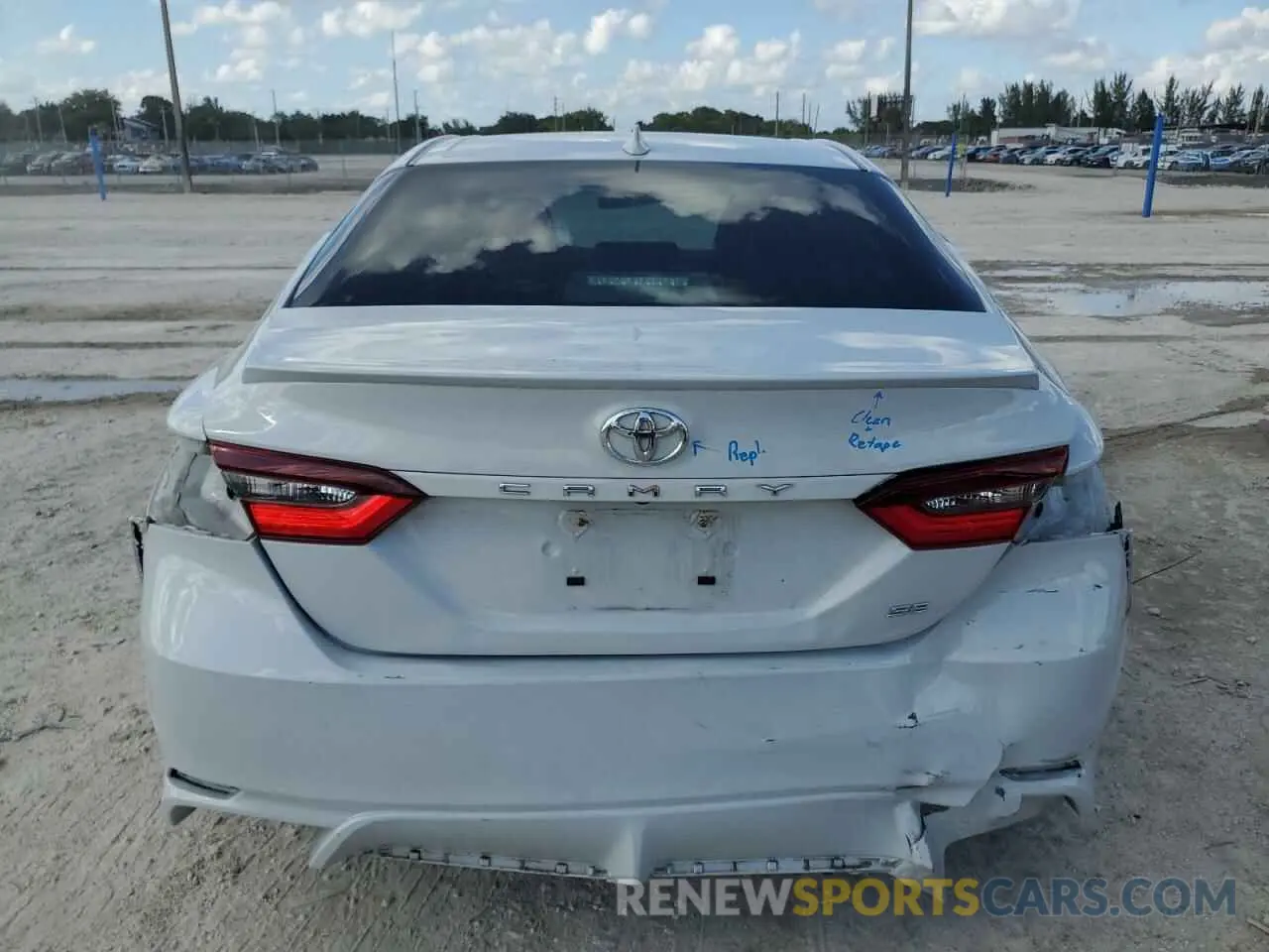 6 fotografías del automóvil dañado 4T1G11AKXPU101840 TOYOTA CAMRY 2023