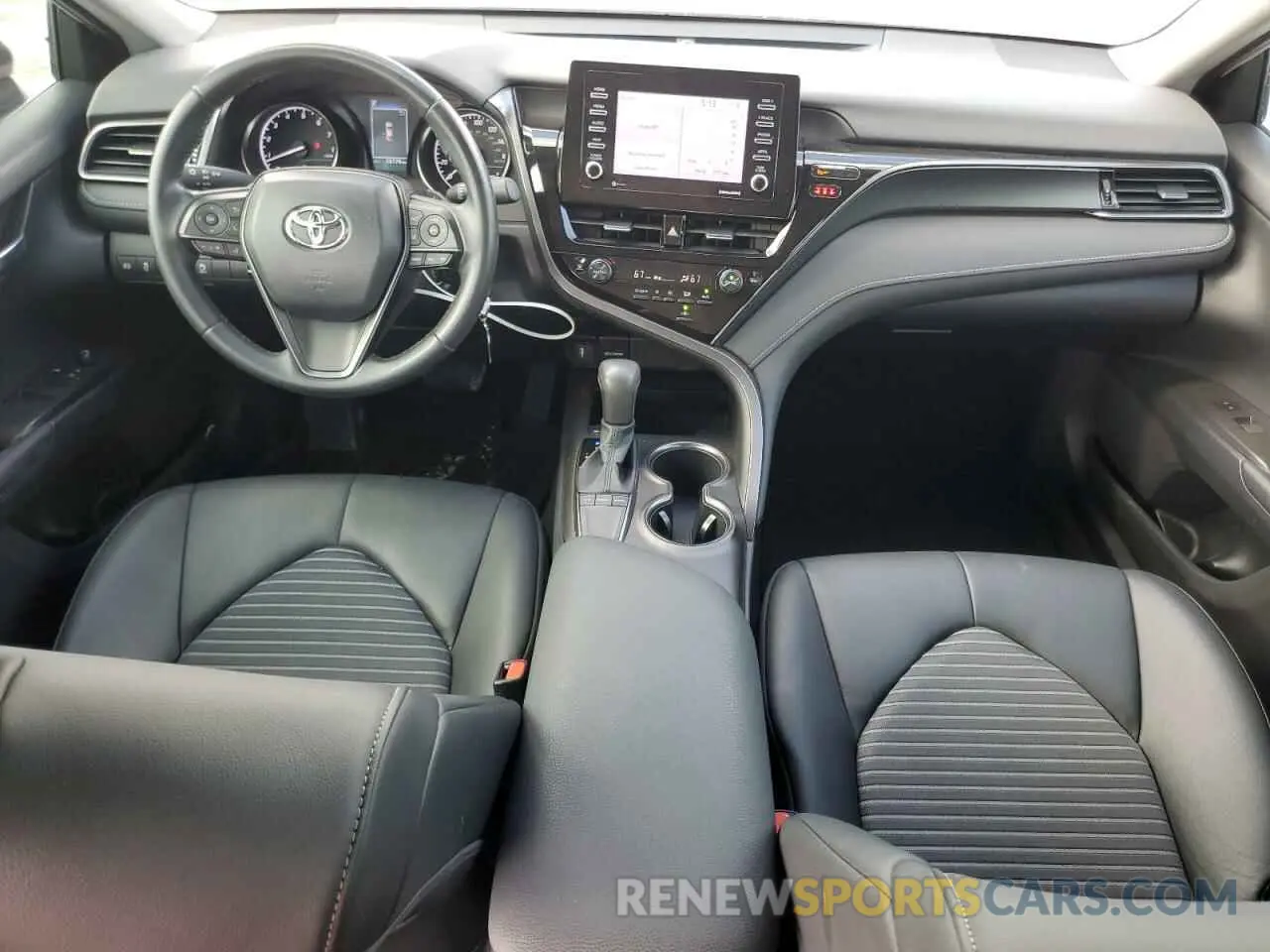 8 fotografías del automóvil dañado 4T1G11AKXPU101840 TOYOTA CAMRY 2023