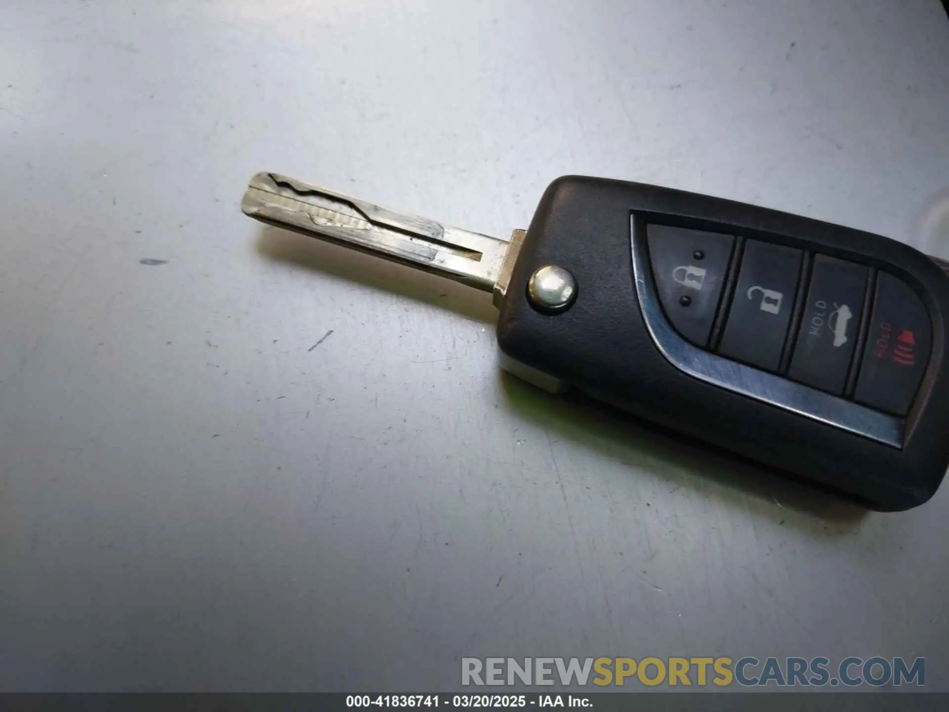 11 fotografías del automóvil dañado 4T1G11AKXPU135891 TOYOTA CAMRY 2023