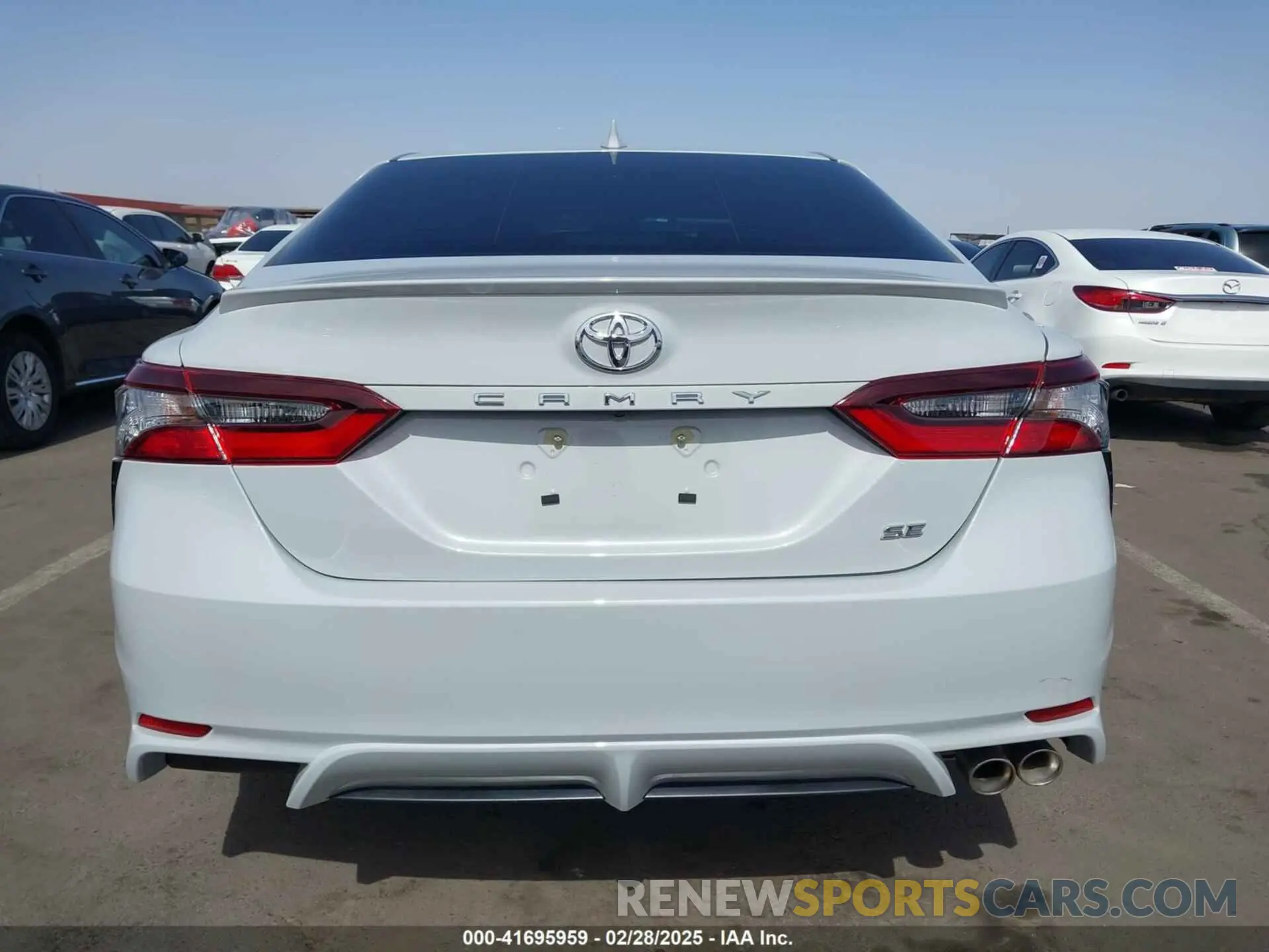 16 fotografías del automóvil dañado 4T1G11AKXPU187666 TOYOTA CAMRY 2023