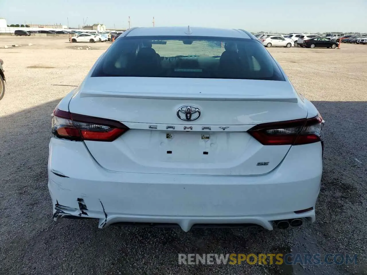 6 fotografías del automóvil dañado 4T1G11AKXPU723502 TOYOTA CAMRY 2023