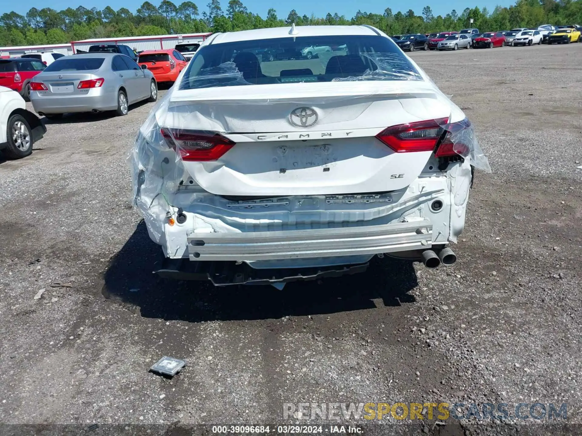 6 fotografías del automóvil dañado 4T1G11AKXPU737321 TOYOTA CAMRY 2023