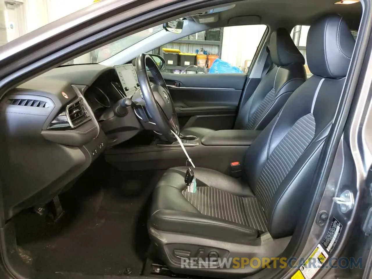 7 fotografías del automóvil dañado 4T1G11AKXPU744804 TOYOTA CAMRY 2023