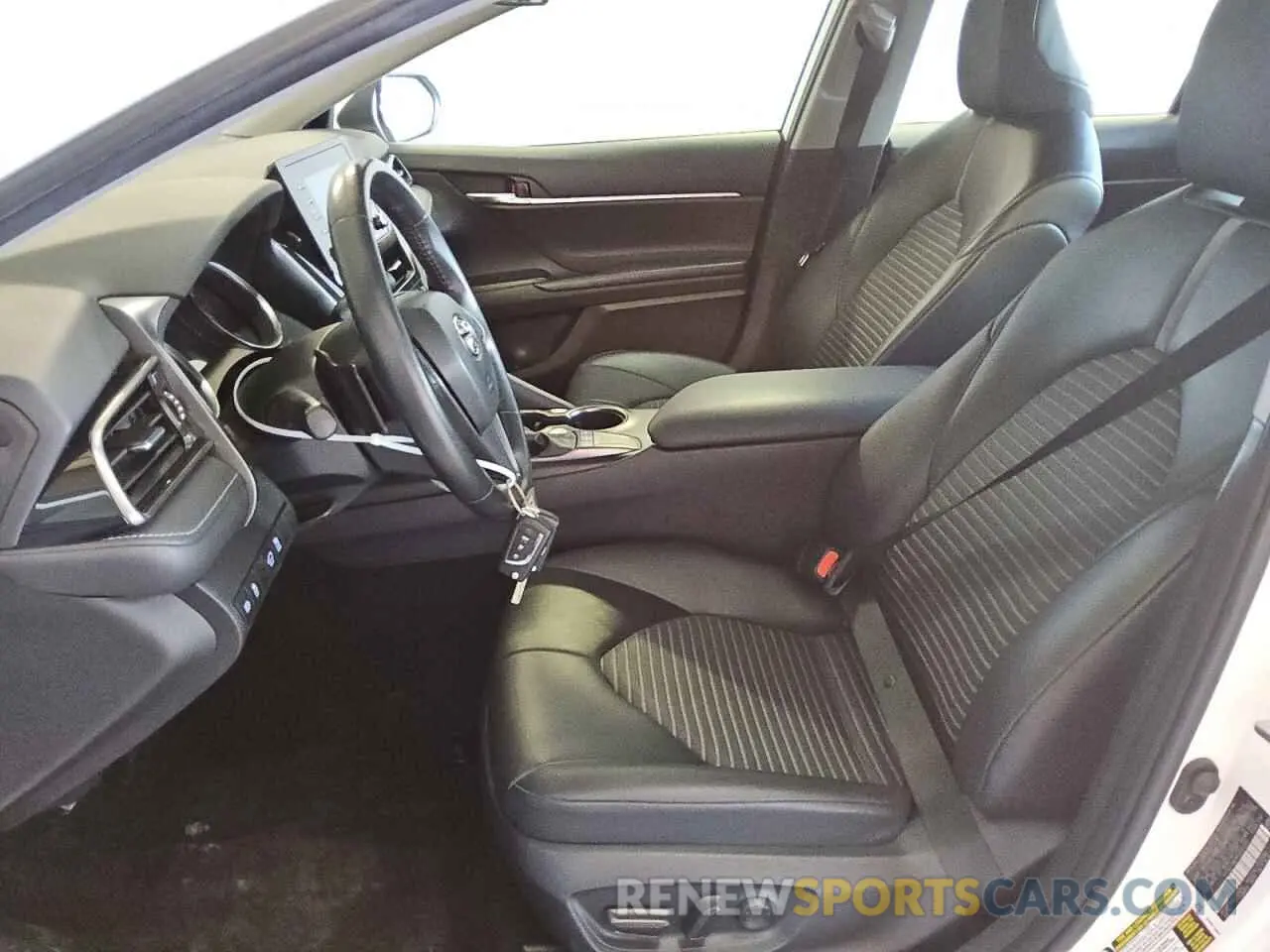 7 fotografías del automóvil dañado 4T1G11AKXPU750103 TOYOTA CAMRY 2023
