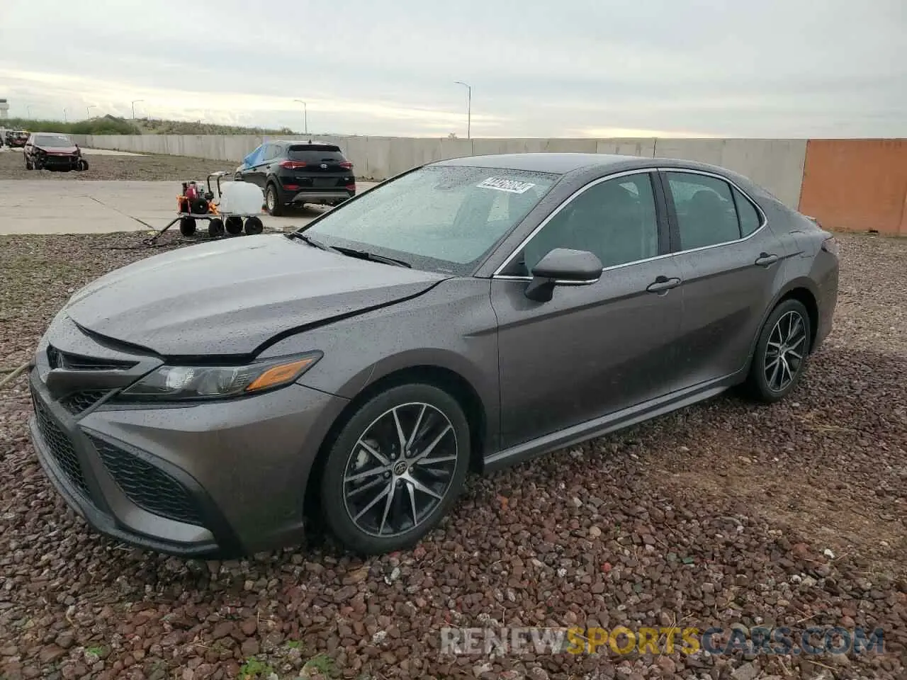 1 fotografías del automóvil dañado 4T1G11AKXPU753423 TOYOTA CAMRY 2023