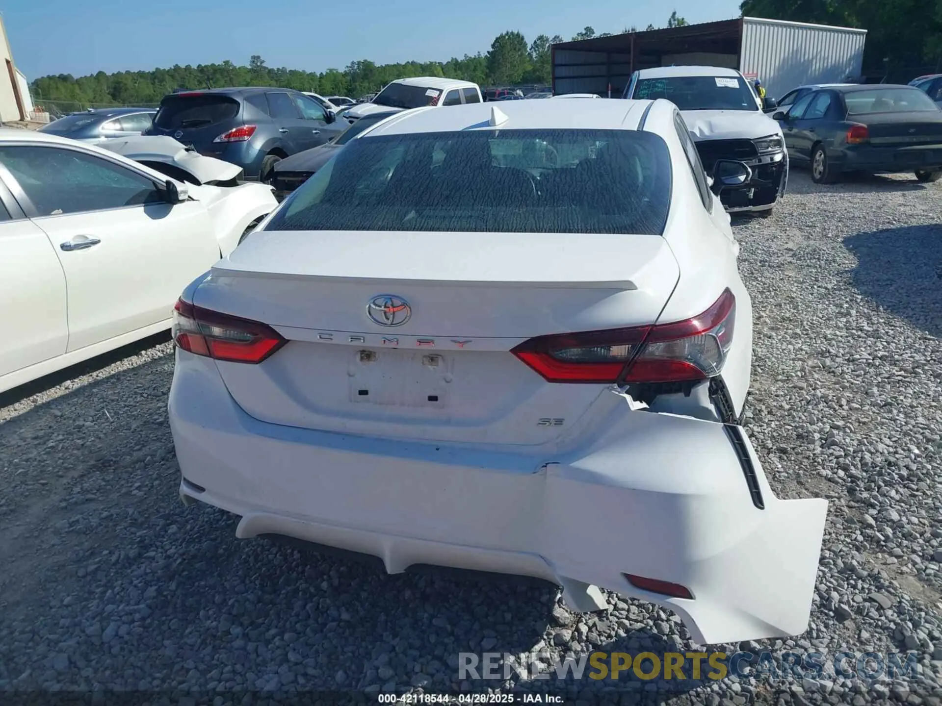 16 fotografías del automóvil dañado 4T1G11AKXPU768990 TOYOTA CAMRY 2023