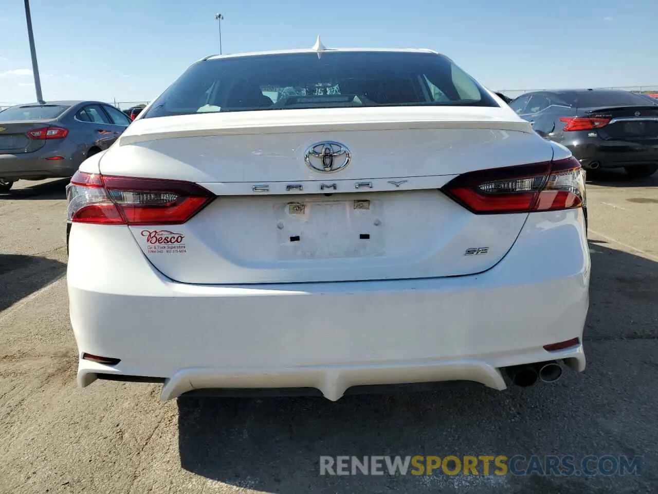 6 fotografías del automóvil dañado 4T1G11AKXPU769637 TOYOTA CAMRY 2023