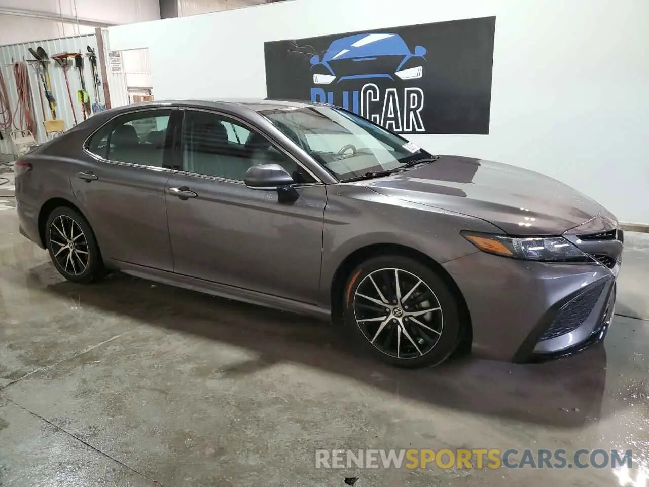 4 fotografías del automóvil dañado 4T1G11AKXPU769802 TOYOTA CAMRY 2023
