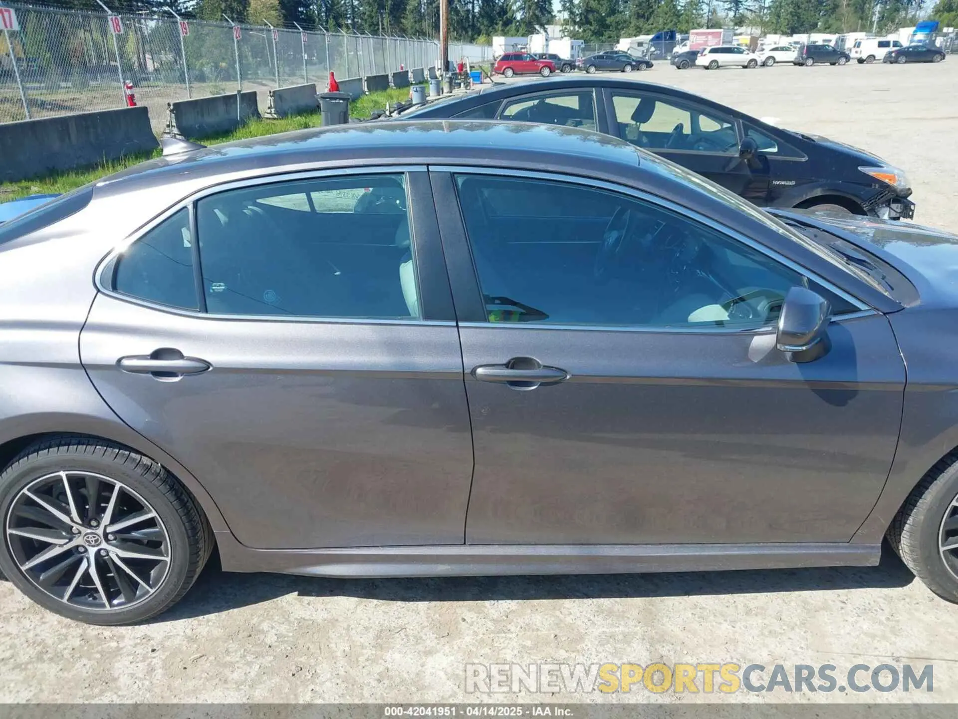 13 fotografías del automóvil dañado 4T1G11AKXPU778287 TOYOTA CAMRY 2023
