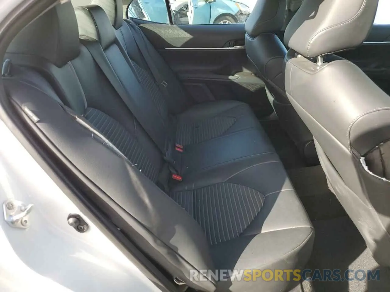 10 fotografías del automóvil dañado 4T1G11AKXPU798894 TOYOTA CAMRY 2023