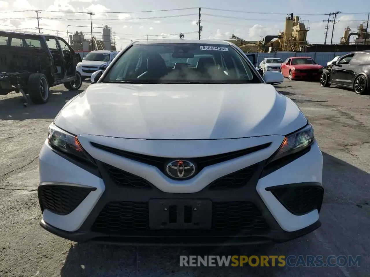 5 fotografías del automóvil dañado 4T1G11AKXPU798894 TOYOTA CAMRY 2023