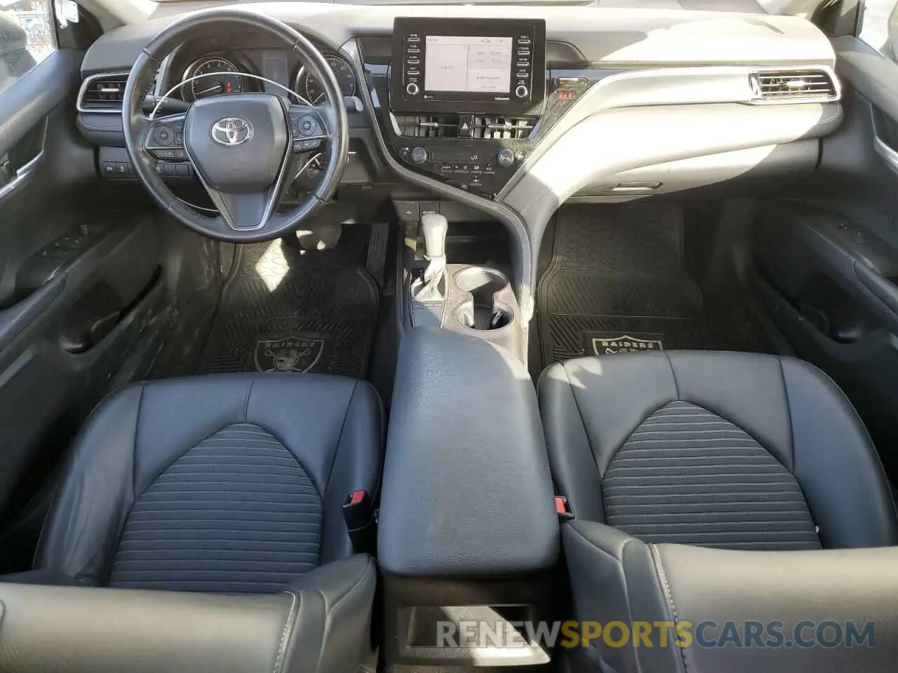 8 fotografías del automóvil dañado 4T1G11AKXPU798894 TOYOTA CAMRY 2023