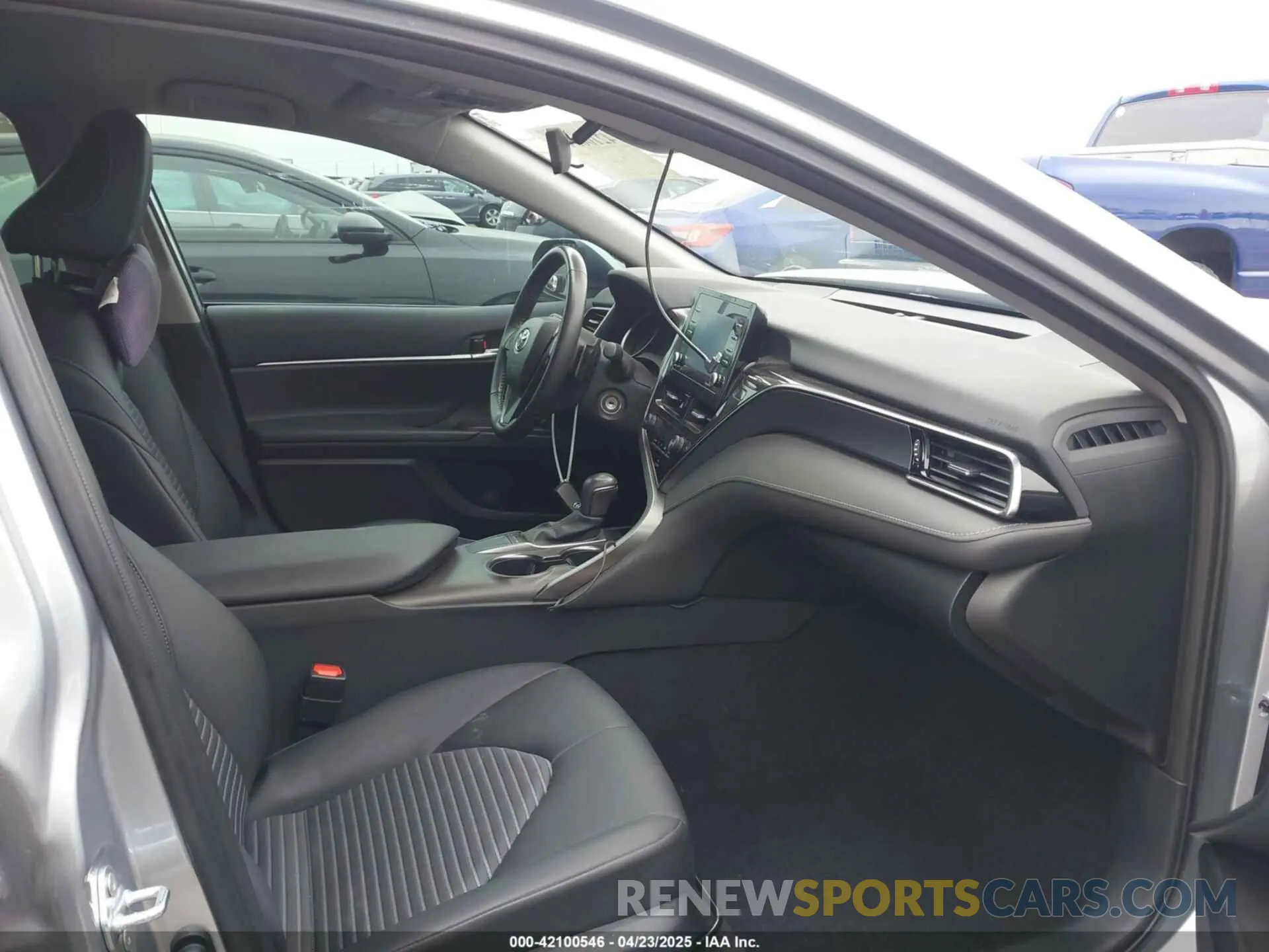 5 fotografías del automóvil dañado 4T1G11AKXPU809876 TOYOTA CAMRY 2023