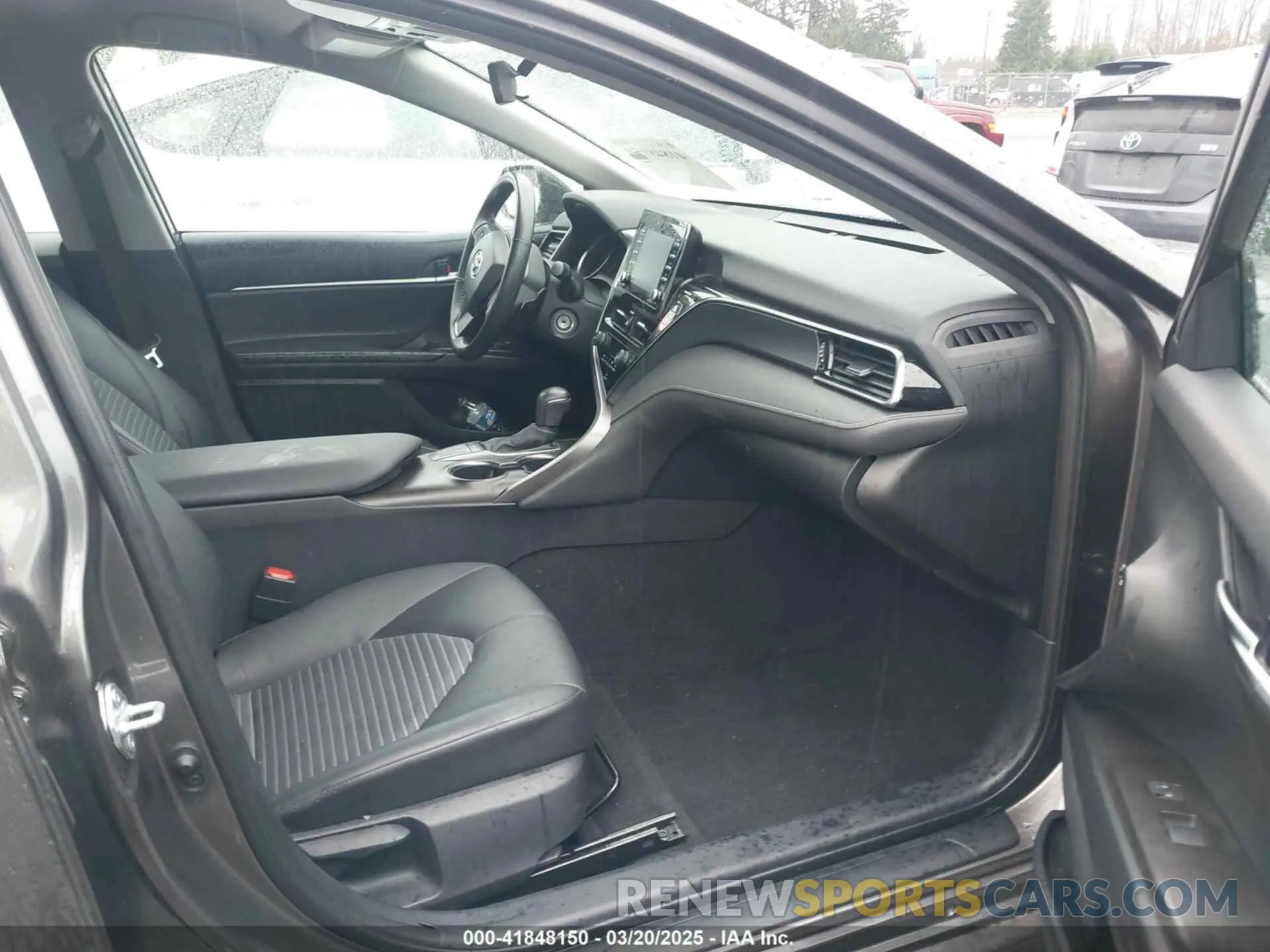 5 fotografías del automóvil dañado 4T1G11AKXPU811949 TOYOTA CAMRY 2023