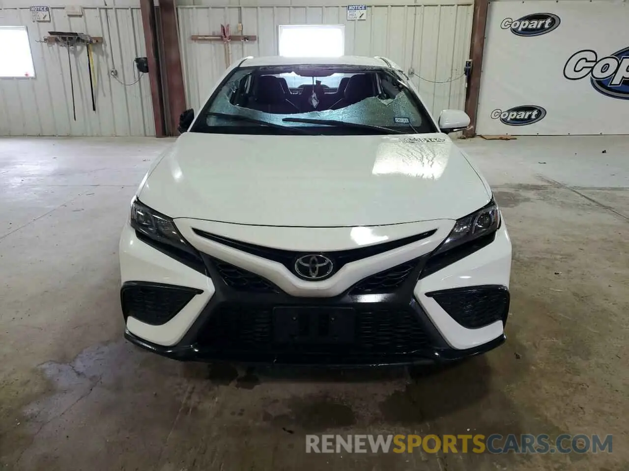 5 fotografías del automóvil dañado 4T1G11AKXPU824507 TOYOTA CAMRY 2023